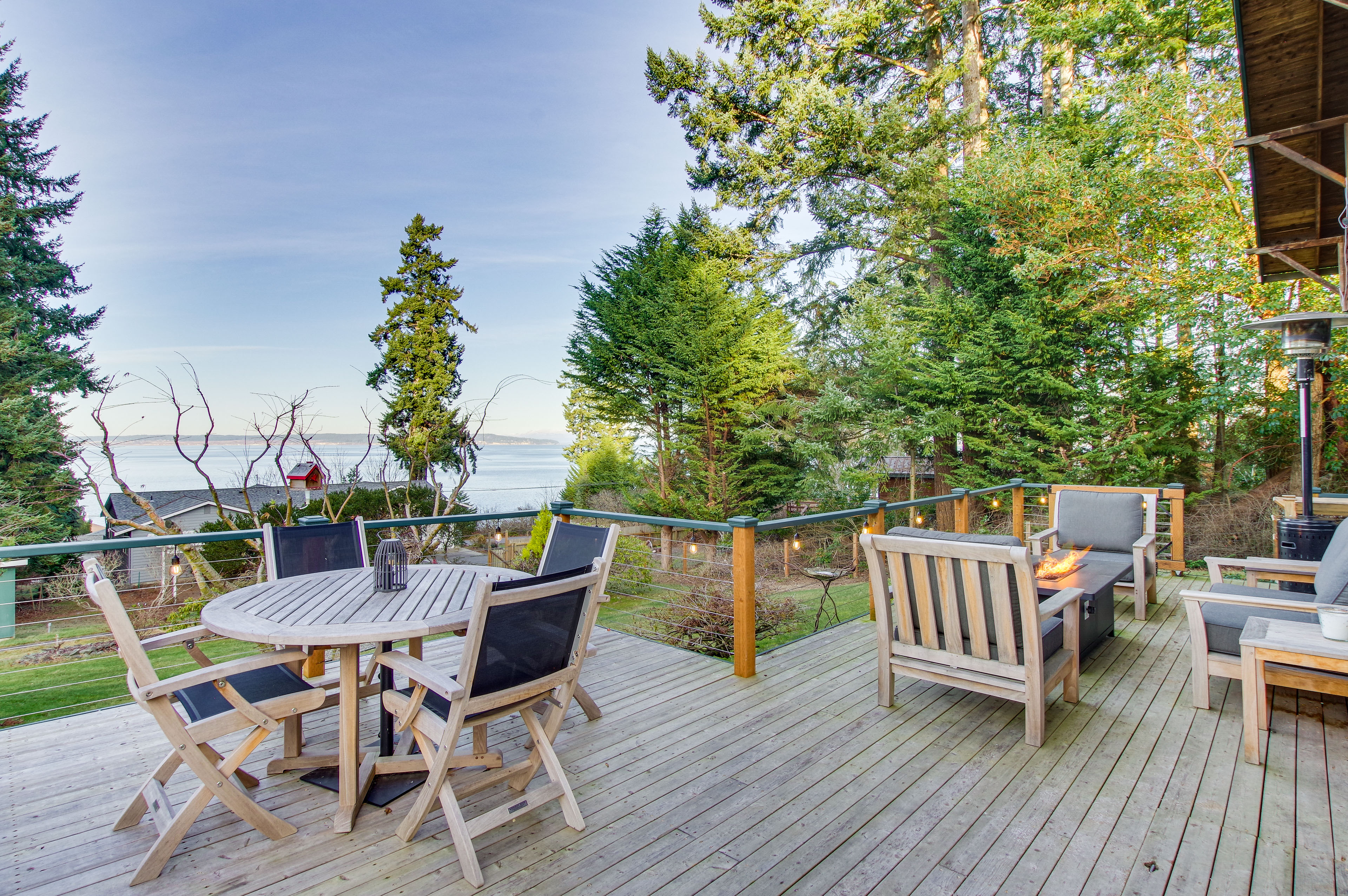 Property Image 1 - Puget Sound Cottage w/ Private Community Beach!