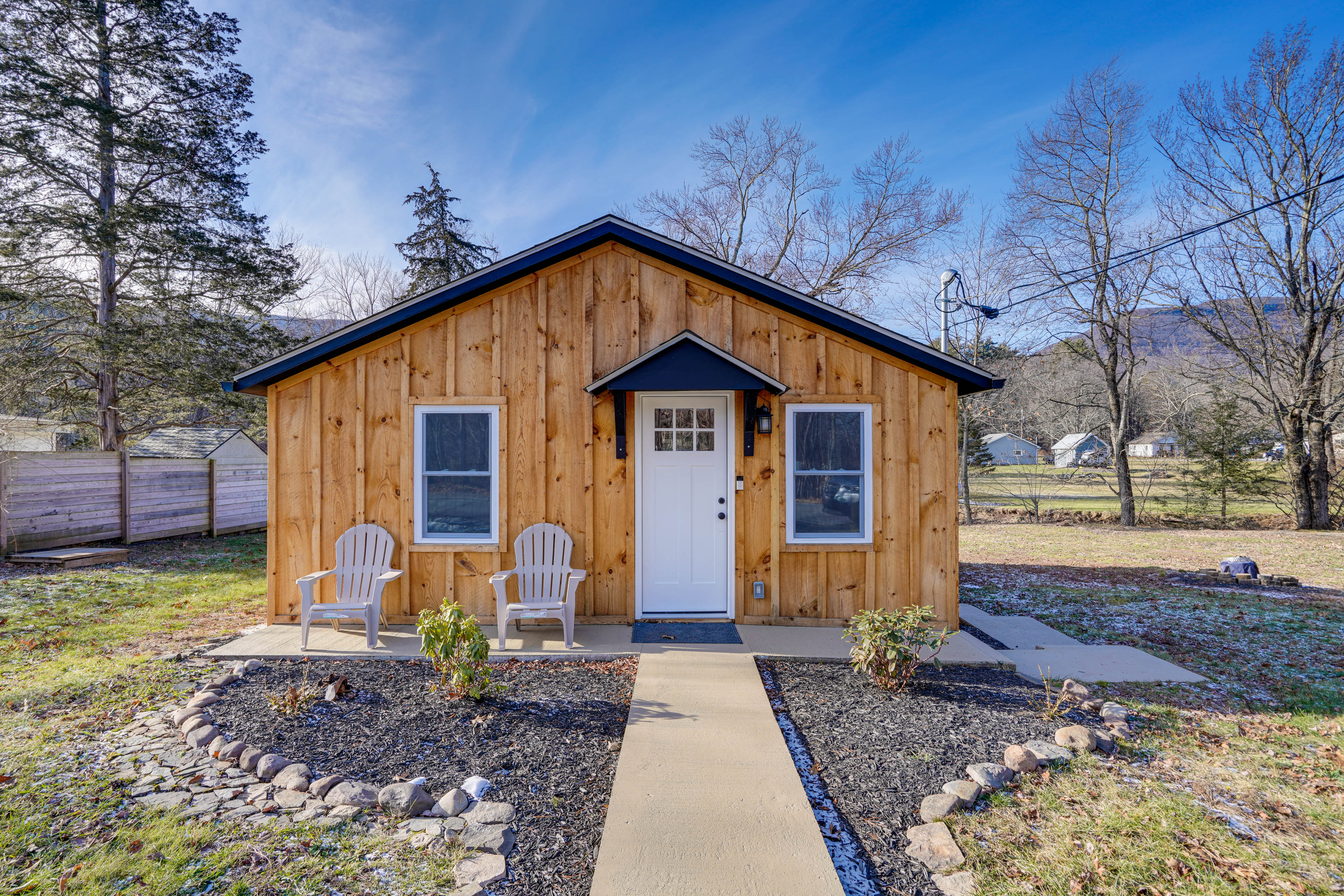 Saugerties Cabin Rental w/ Fire Pit & Creek Access