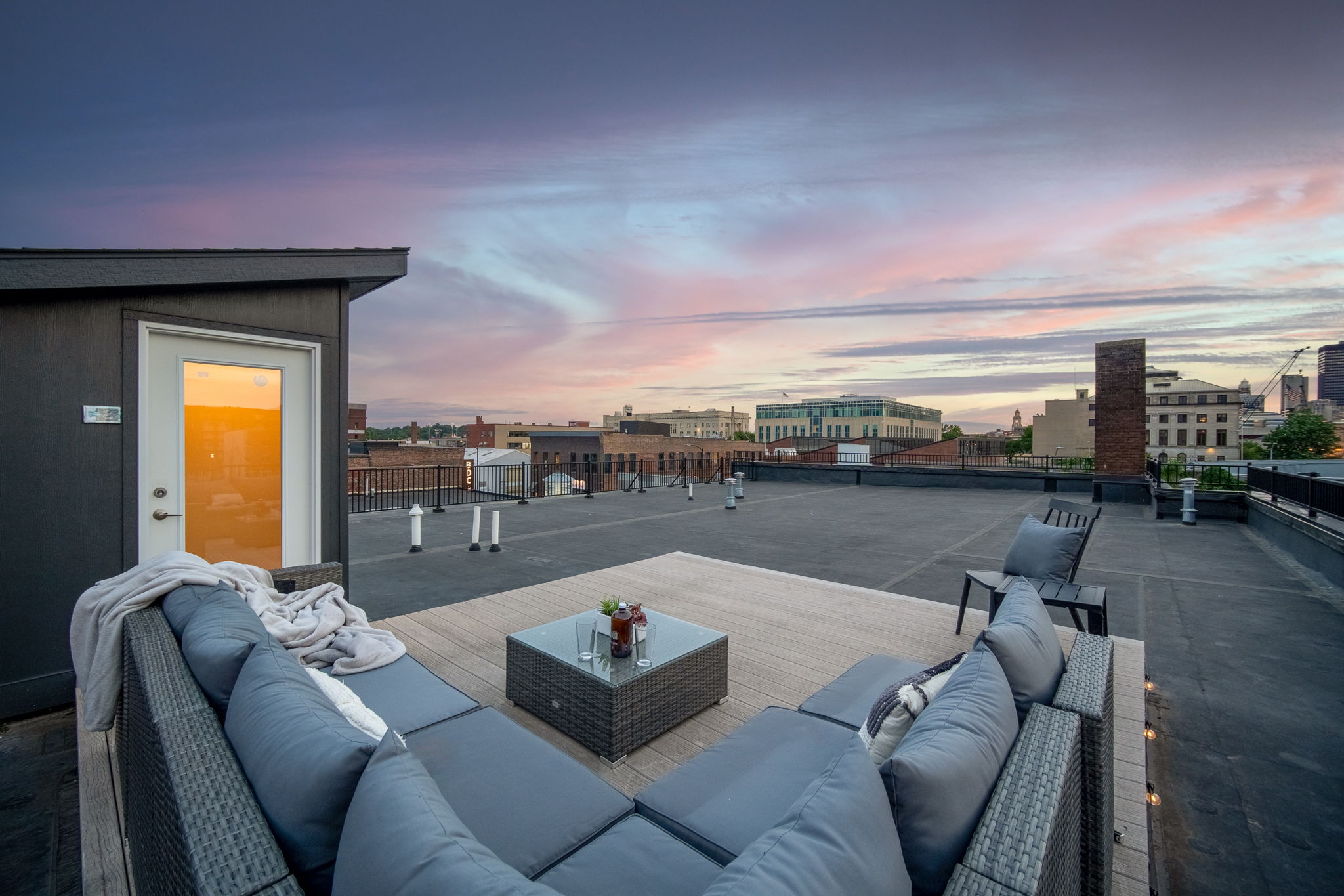 Property Image 1 - Nothing Compares! Private Rooftop, Parking & More