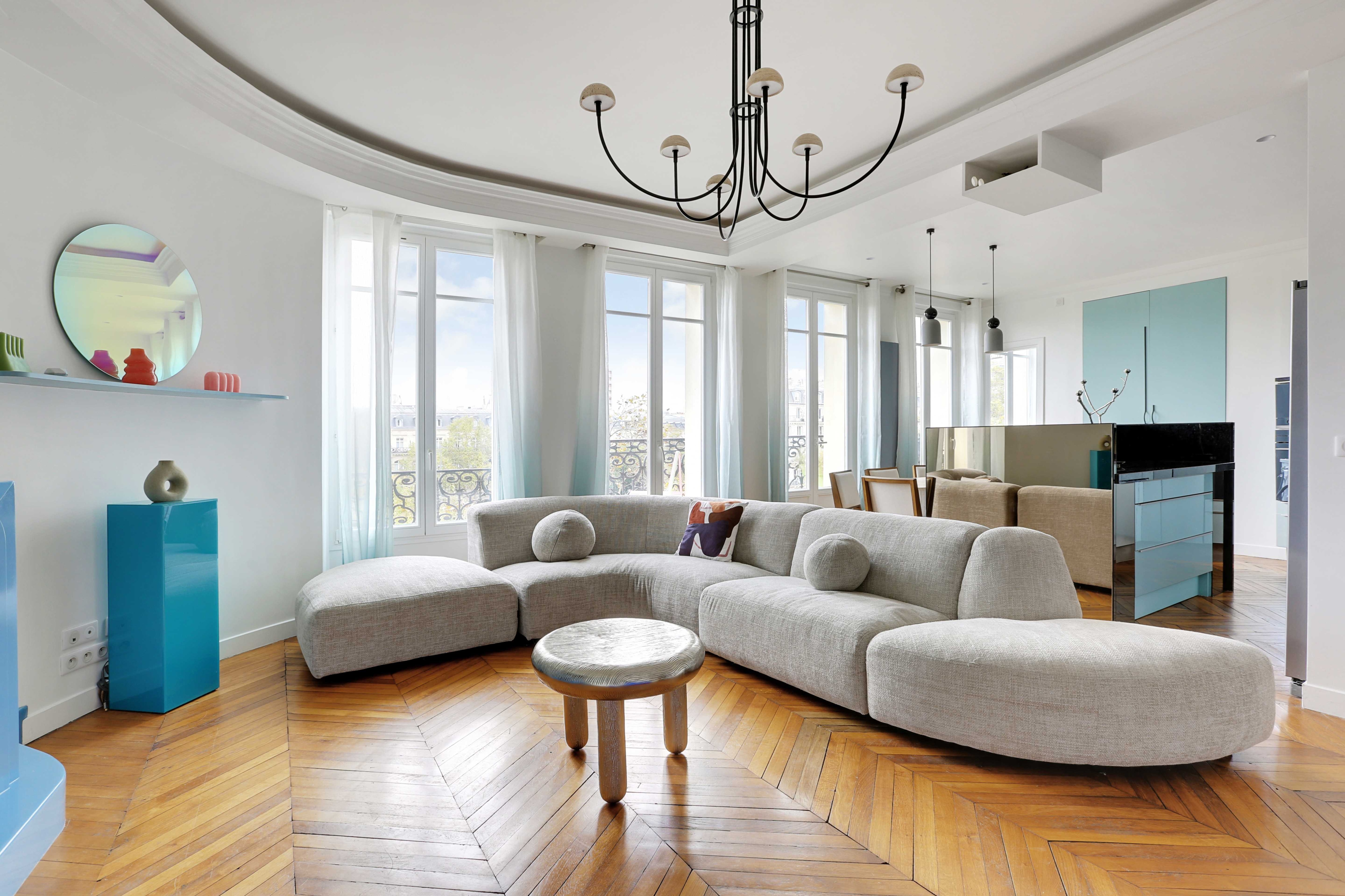 Property Image 2 - Chic and Ample Accommodation in the Heart of Paris - République
