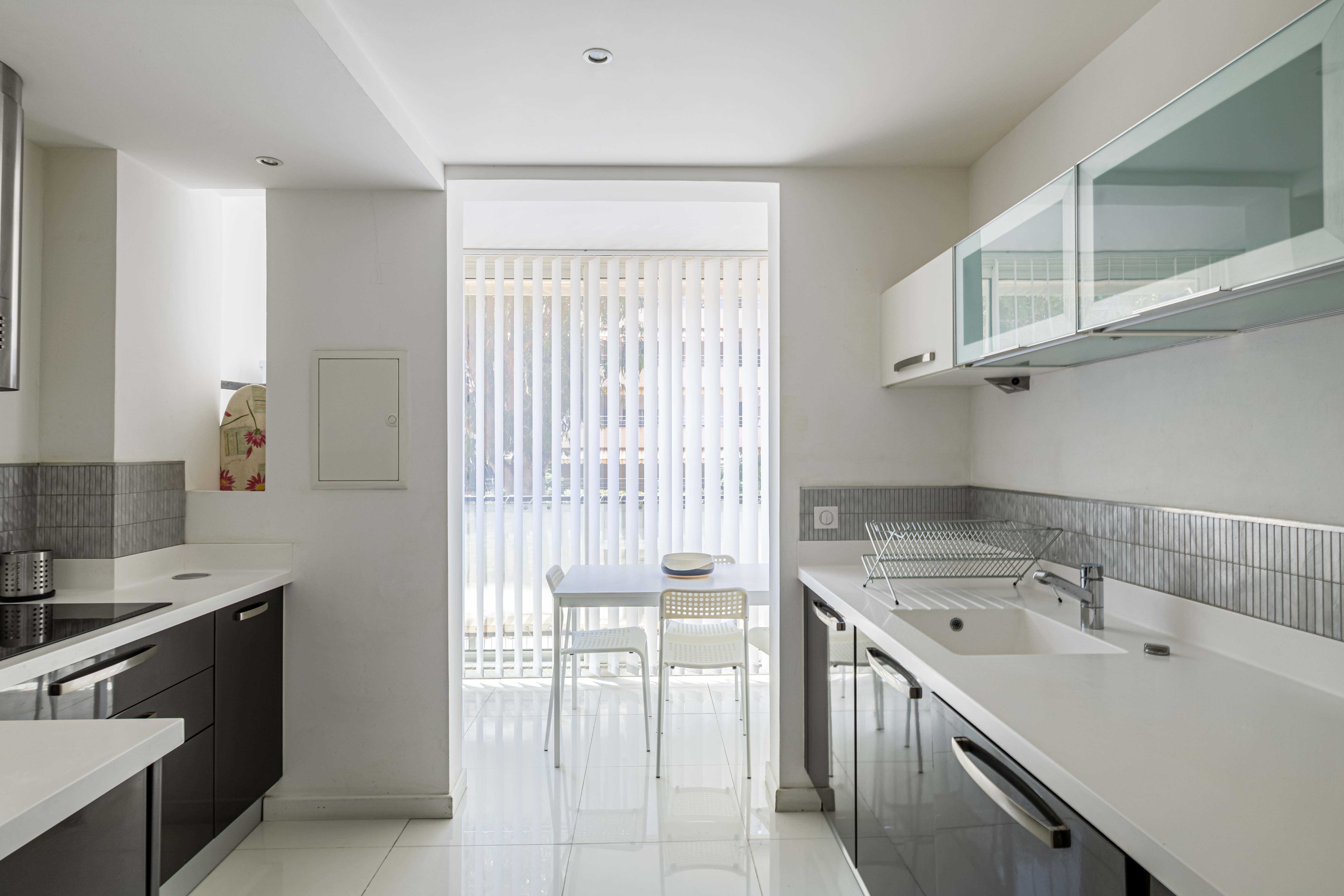 Elegant 2BR Apartment with Parking in Saint-Tropez Centre