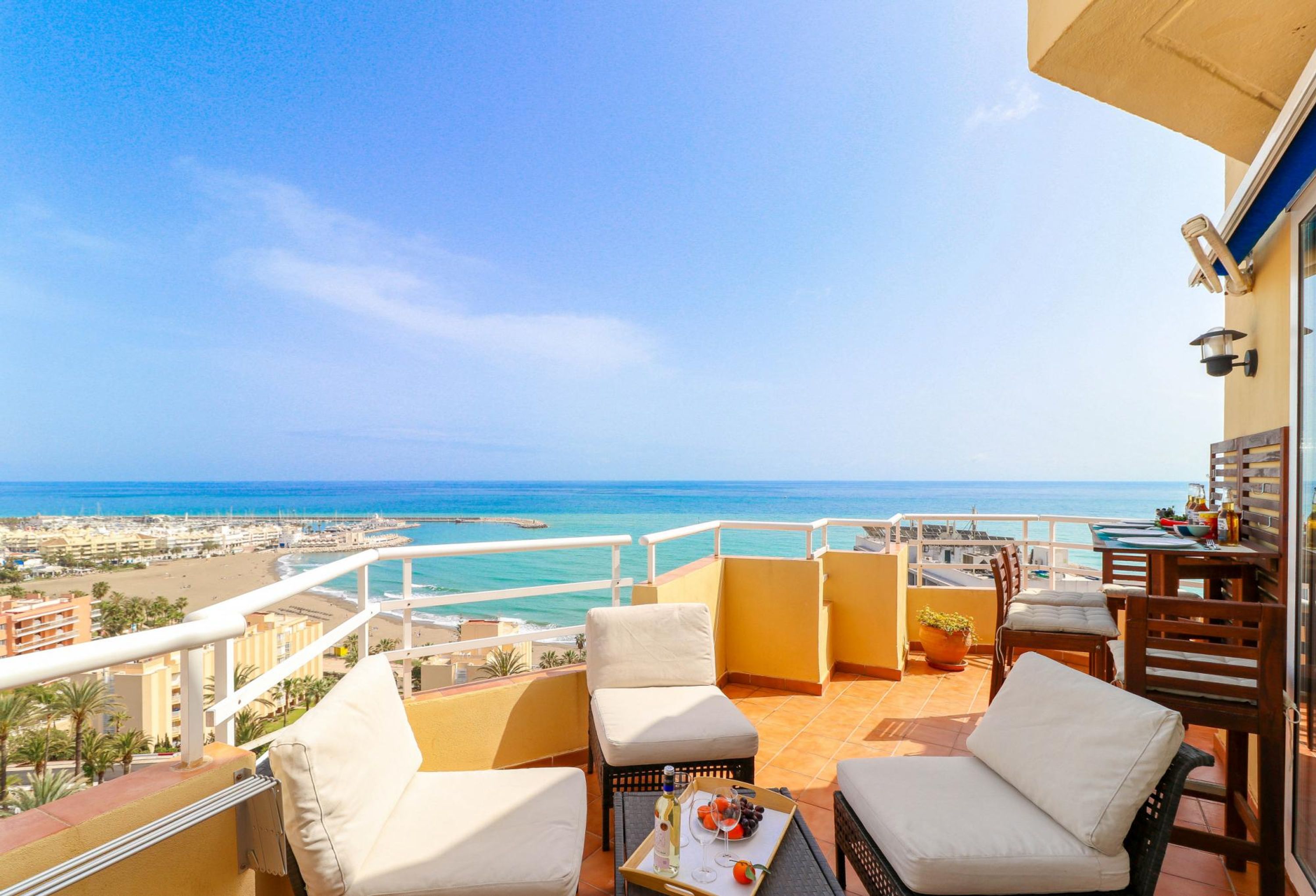 Property Image 1 - Panoramic penthouse near Benalmadena Port