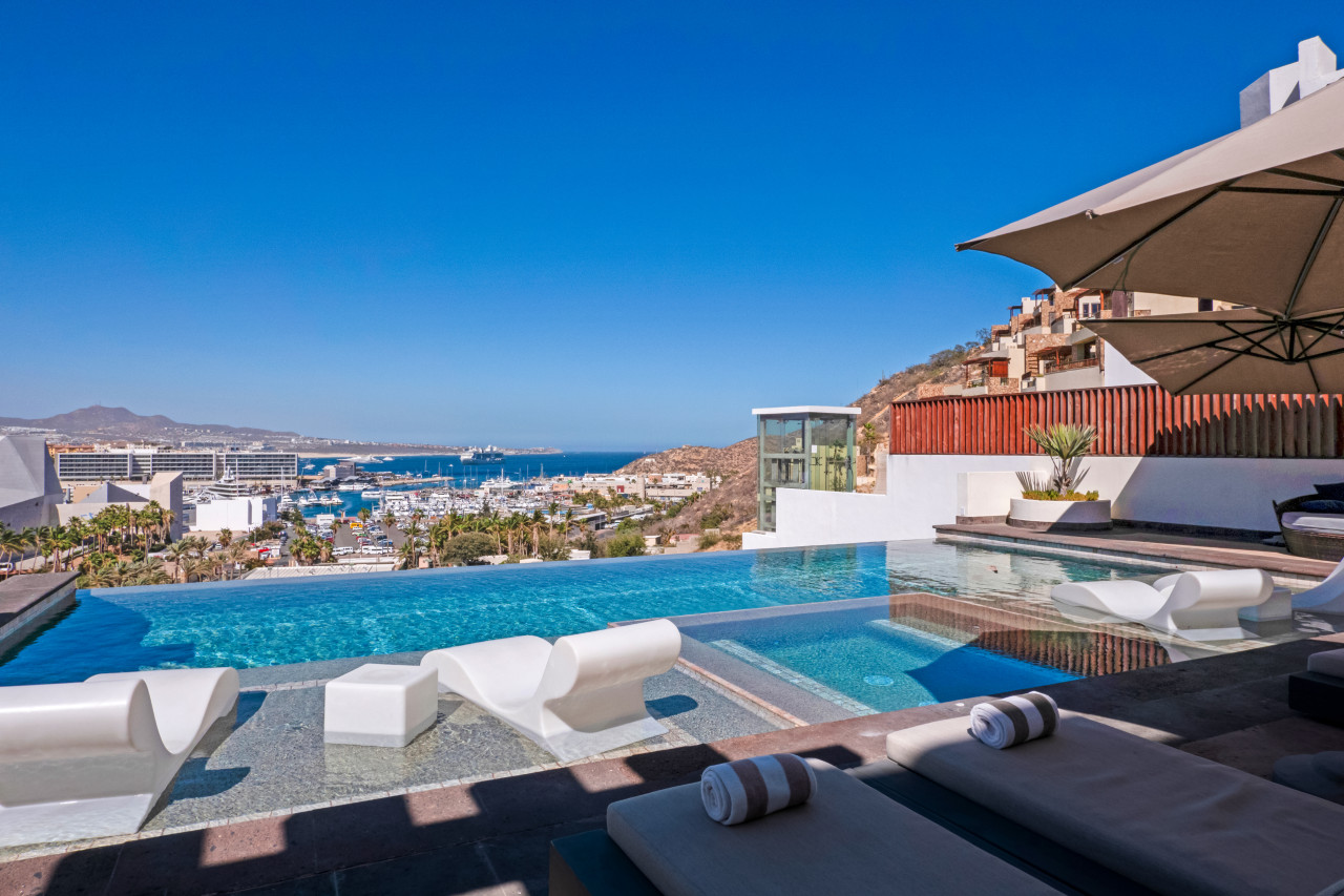 Property Image 2 - 7BR Pedregal Villa Butler and Maid included