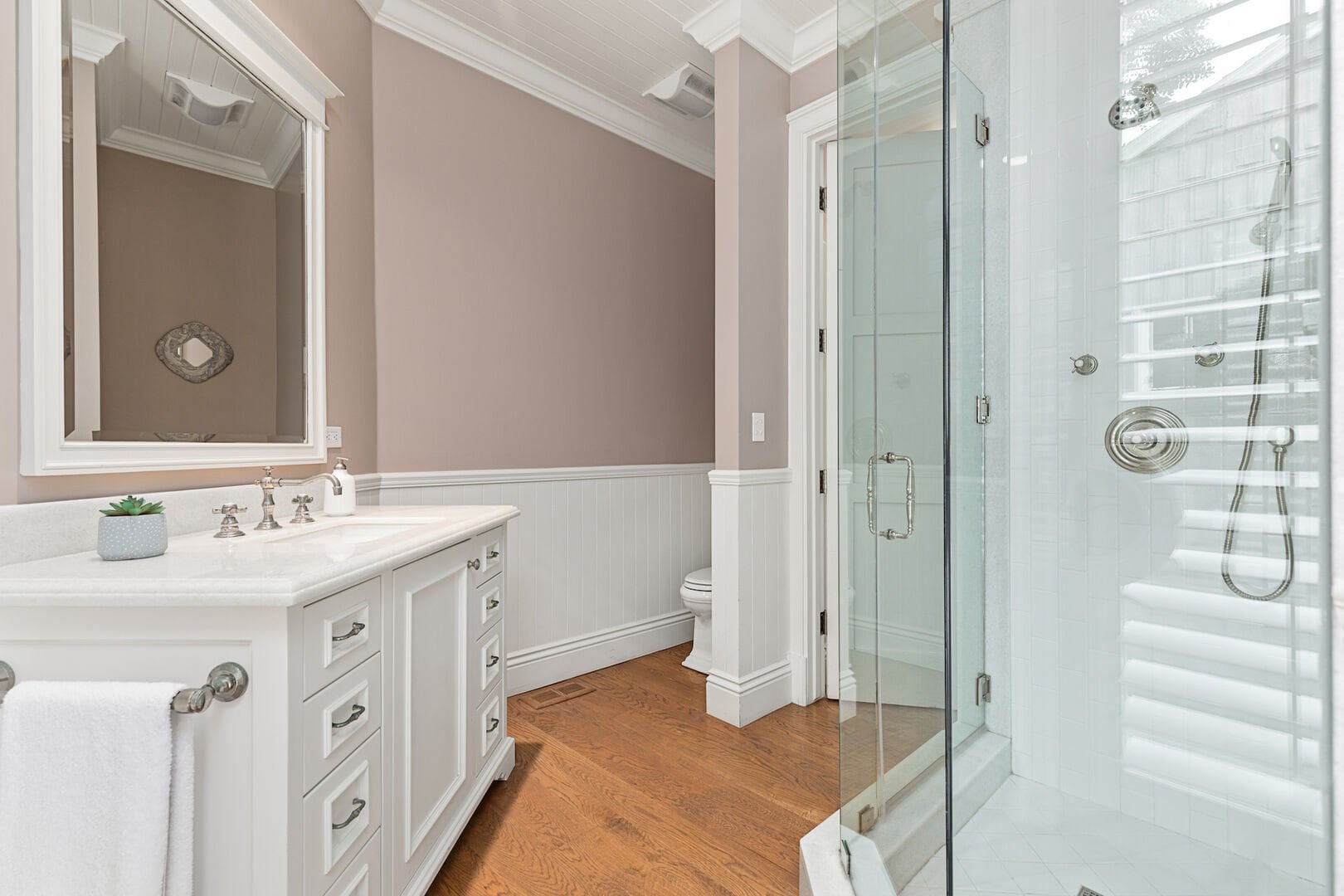 Malibu Dunes | Expansive Hamptons-Style Estate w Private Beach Backyard