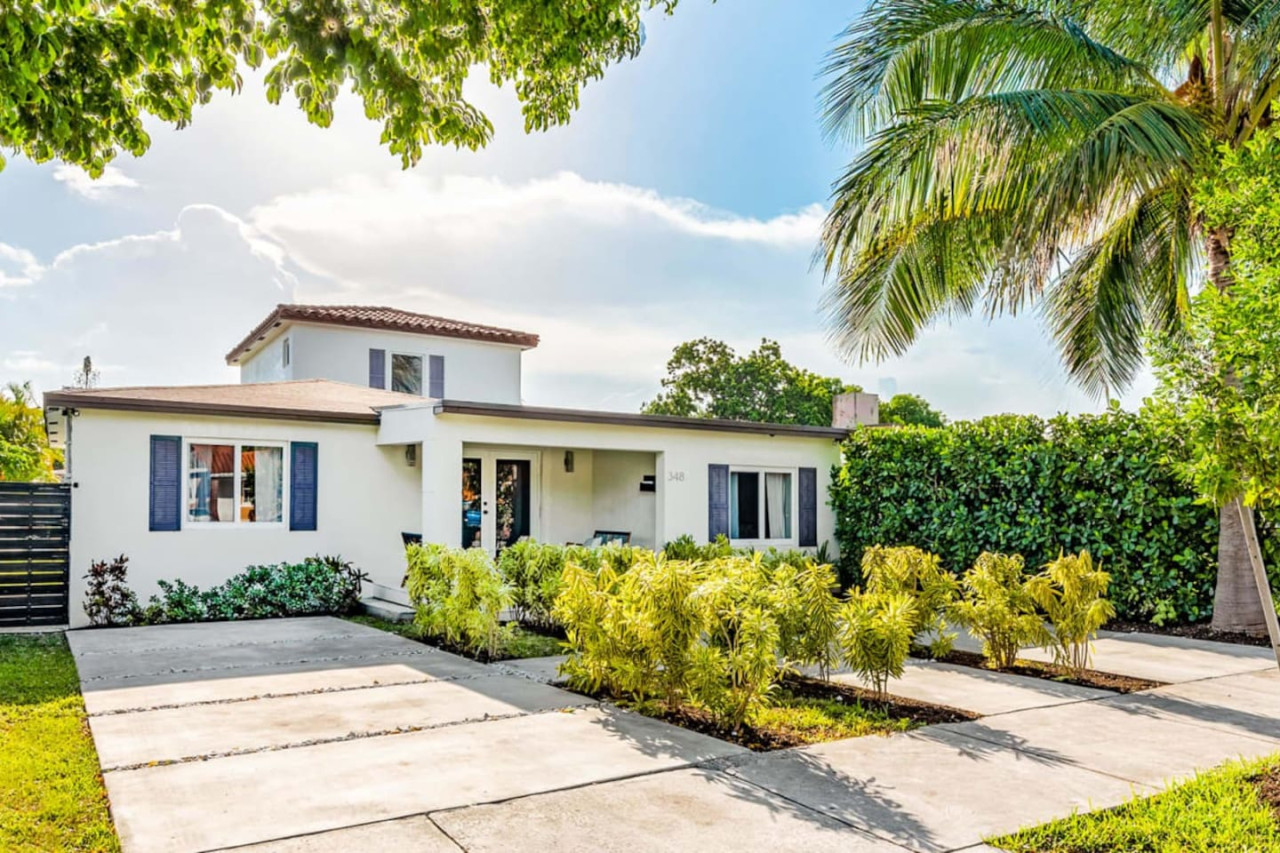 Property Image 1 - Luxury Redefined 6BR Poolside Villa