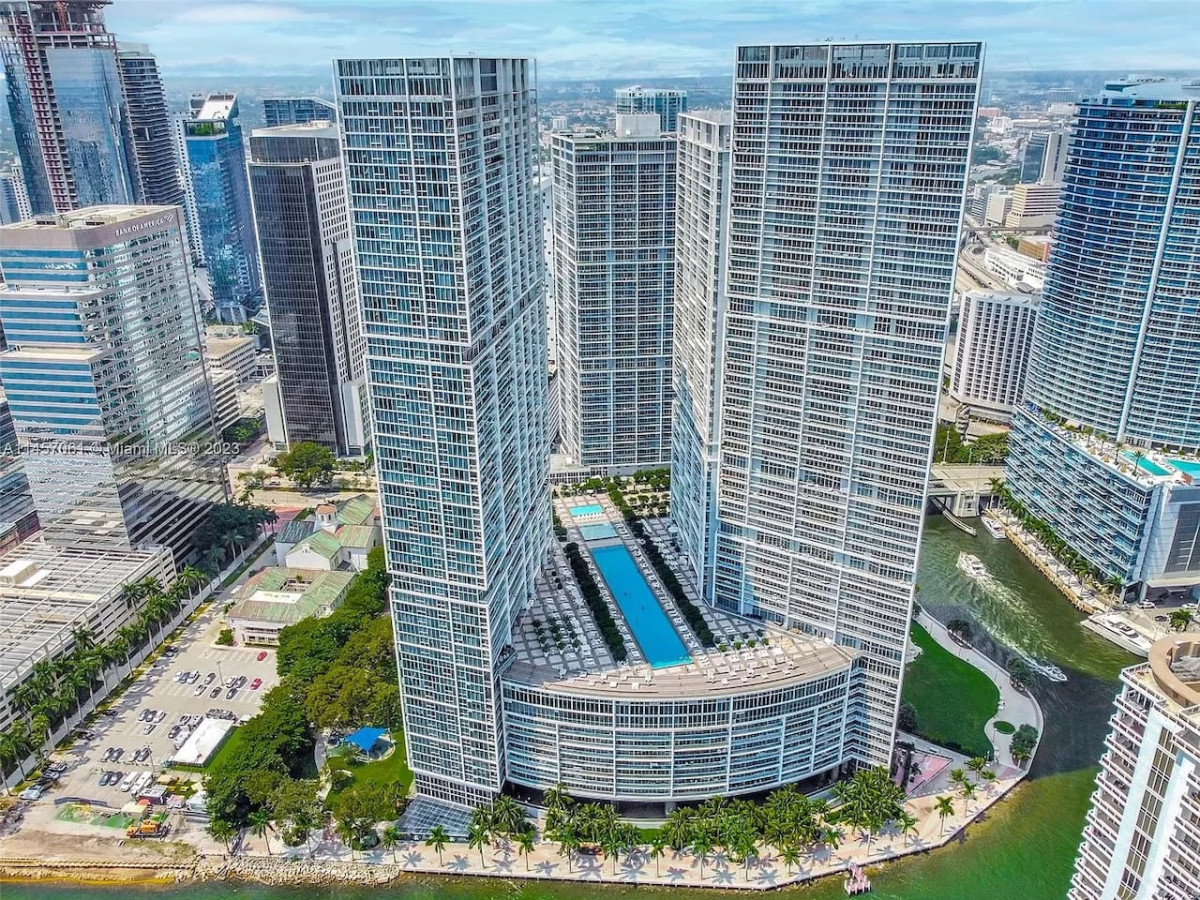28th Floor Icon Brickell Oasis with City Views