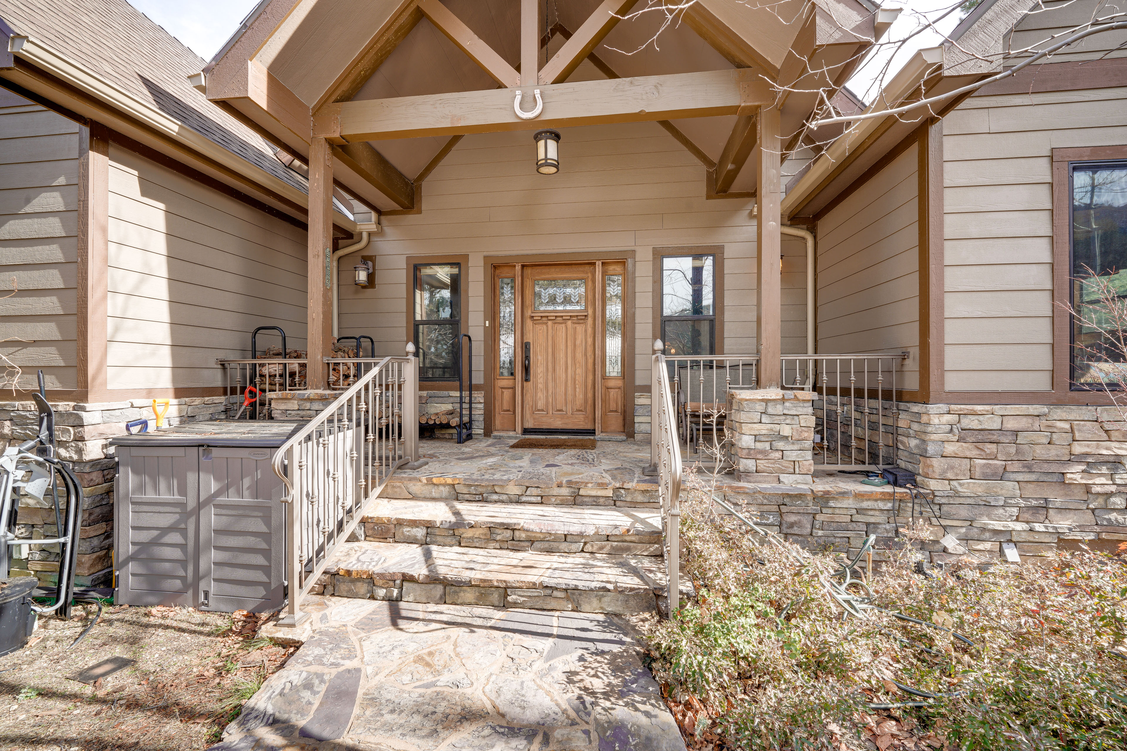 Pine Mountain Club Cabin w/ Private Deck & Views!