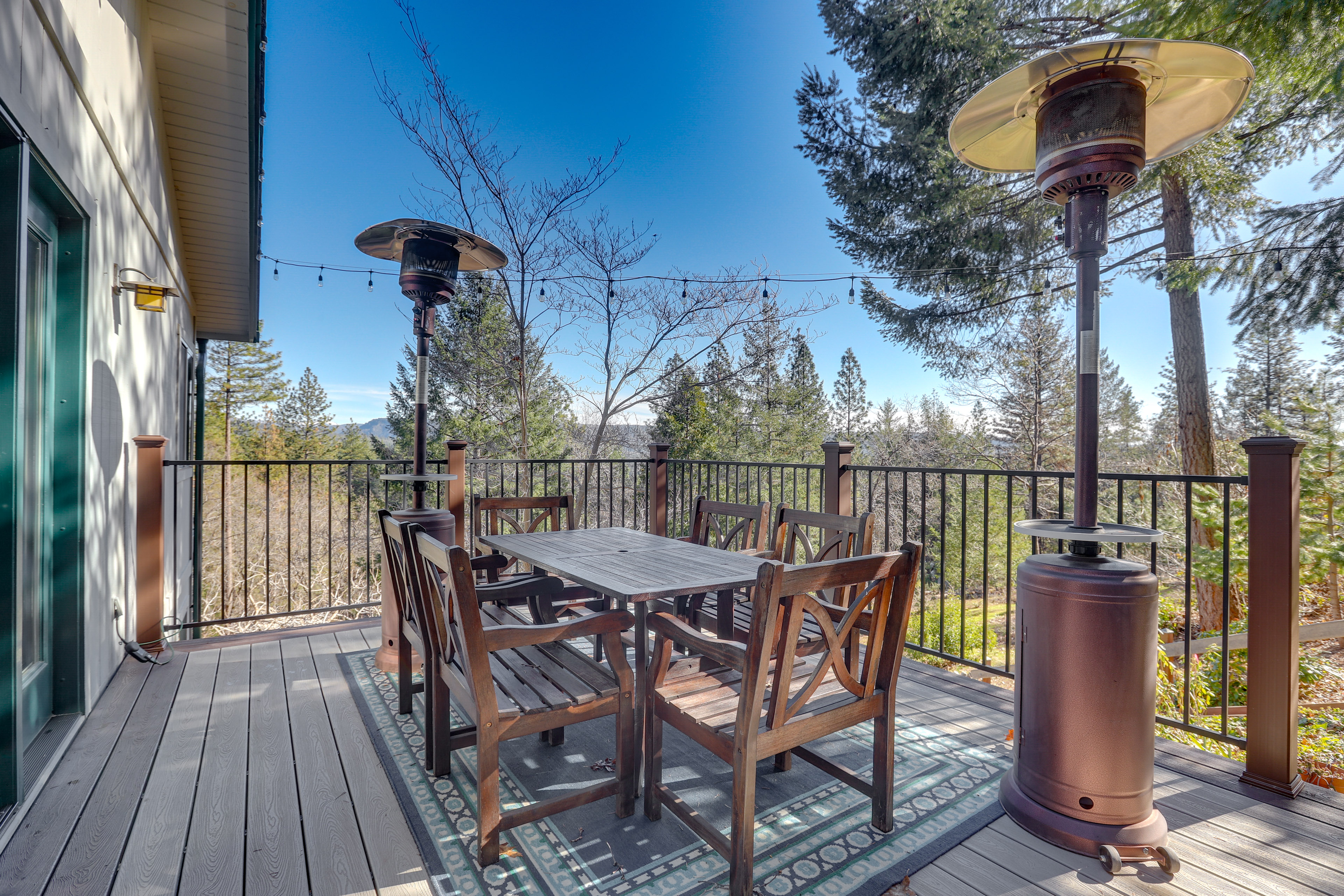 Property Image 2 - Spacious Colfax Cabin Near Rollins Lake