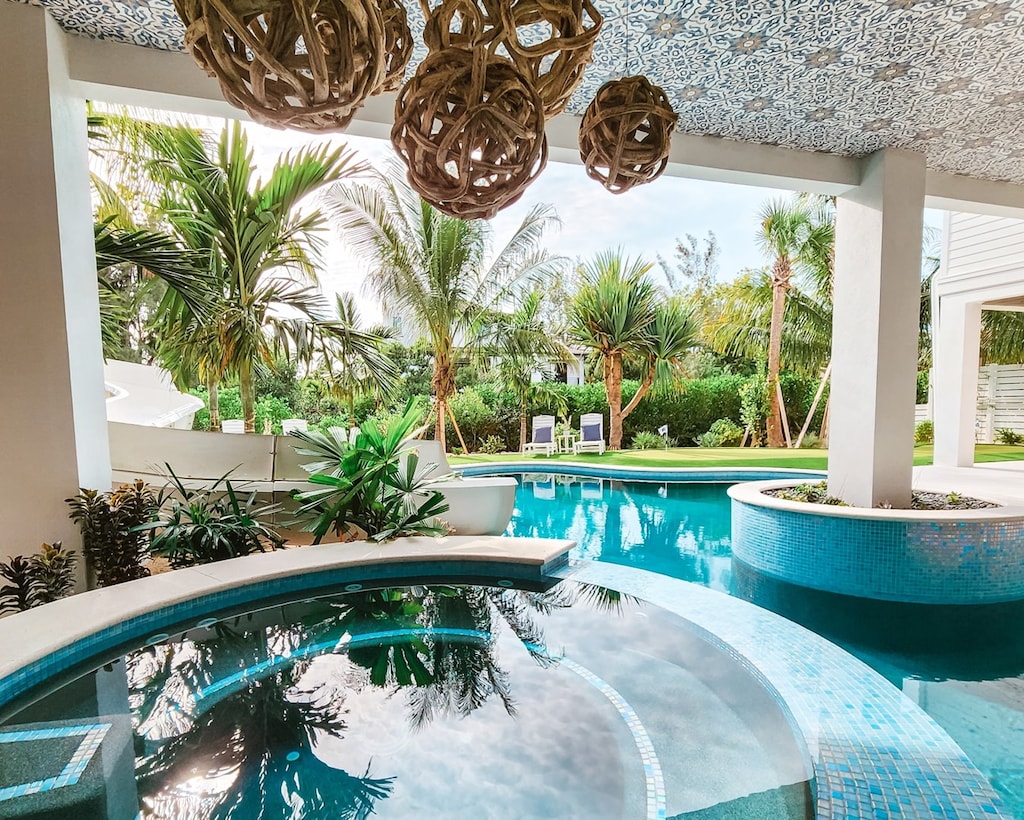 Covered Pool Area - Oversized Spa - Resort Style Pool - Watersilde - MIni Golf - Darts - Ping Pong