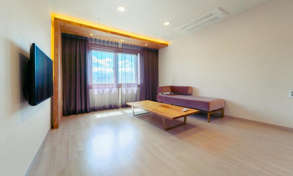 Property Image 2 - Pampas Resort - Gold Class A Room