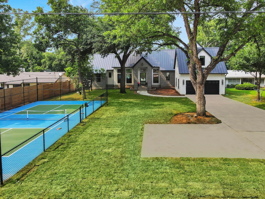 Incredible Yard And Pickleball court