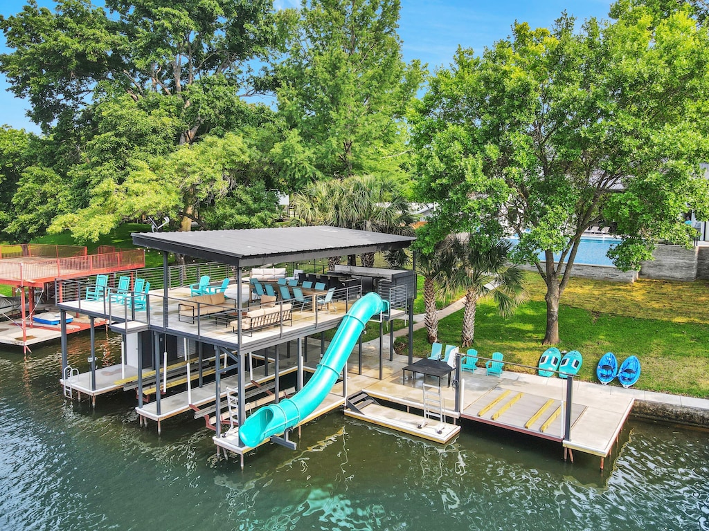 Lake LBJ Waterfront Location