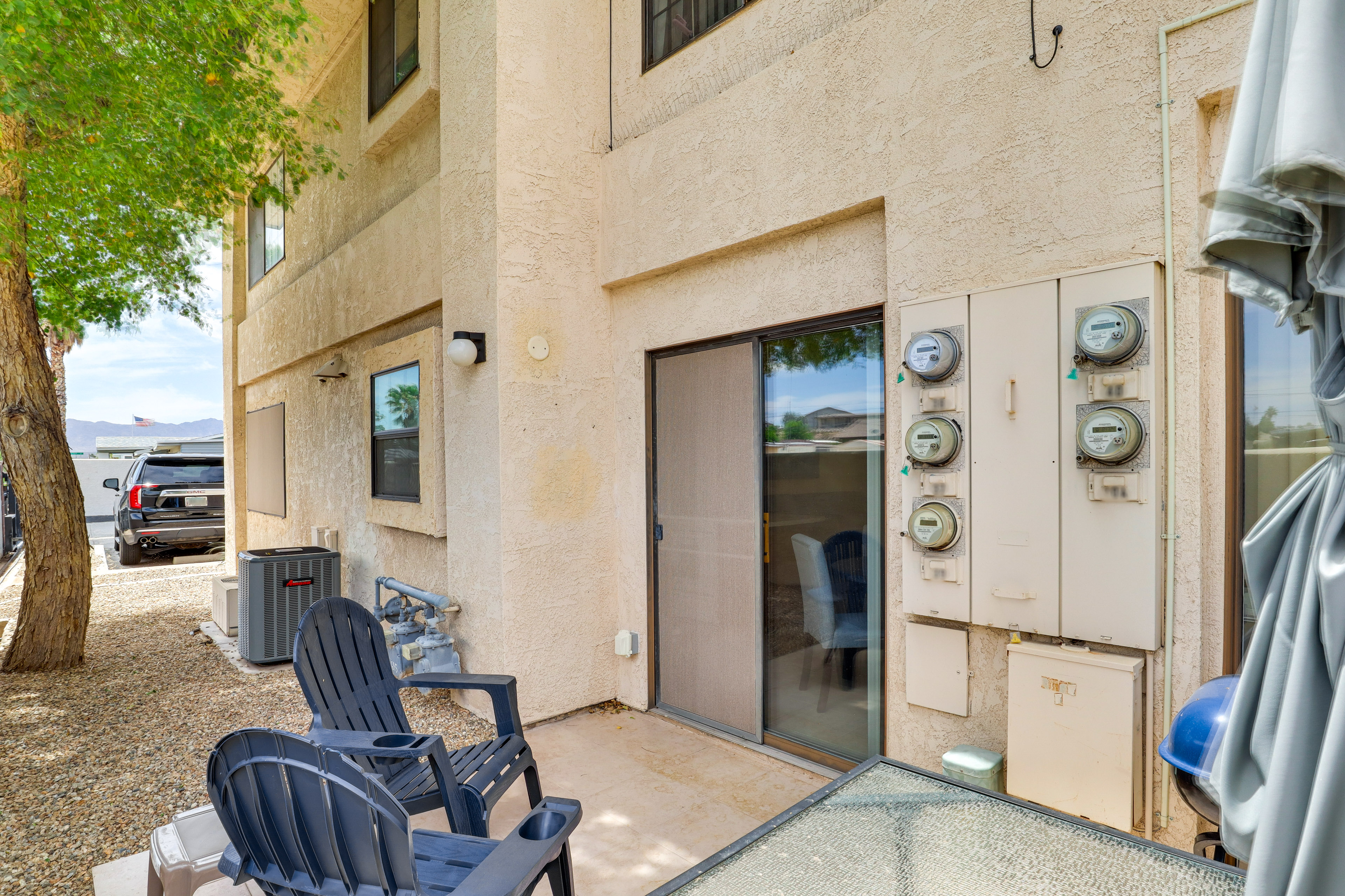 Pet-Friendly Bullhead City Condo w/ Pool Access!