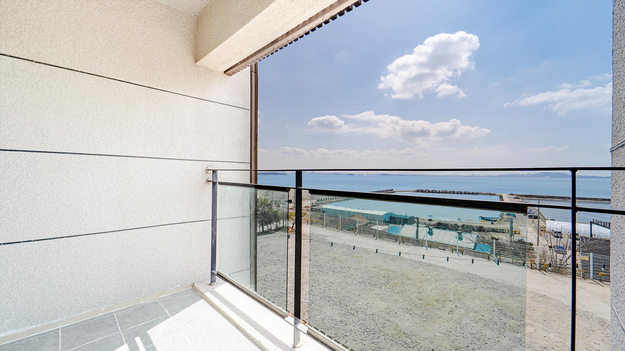 Property Image 2 - Ganghwa Haenaru Pension - byeol(Ocean view)