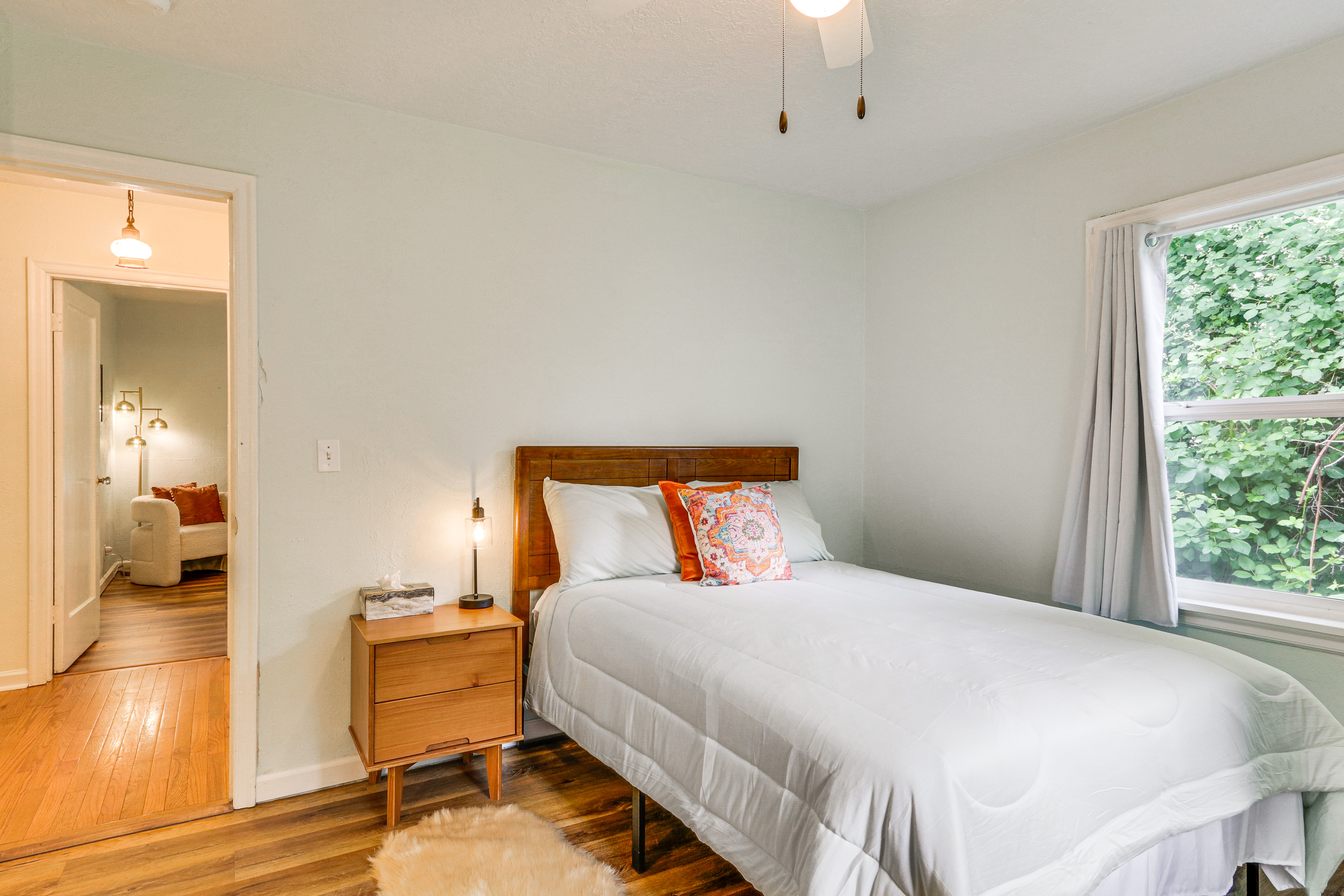 Cozy Milwaukie Cottage, 7 Mi to Downtown Portland