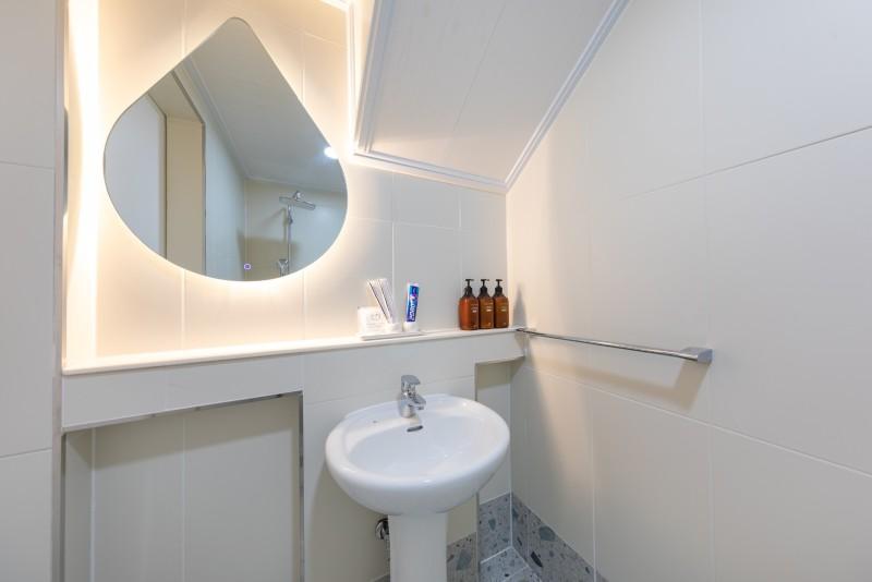 Property Image 2 - Gangneung Stay Hue Pension - 502 (Ocean View/Duplex/Bathtub)