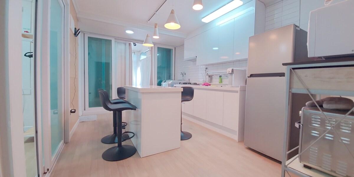 Property Image 2 - Party house! with big TV. near hongik univ[6] - Private Villa