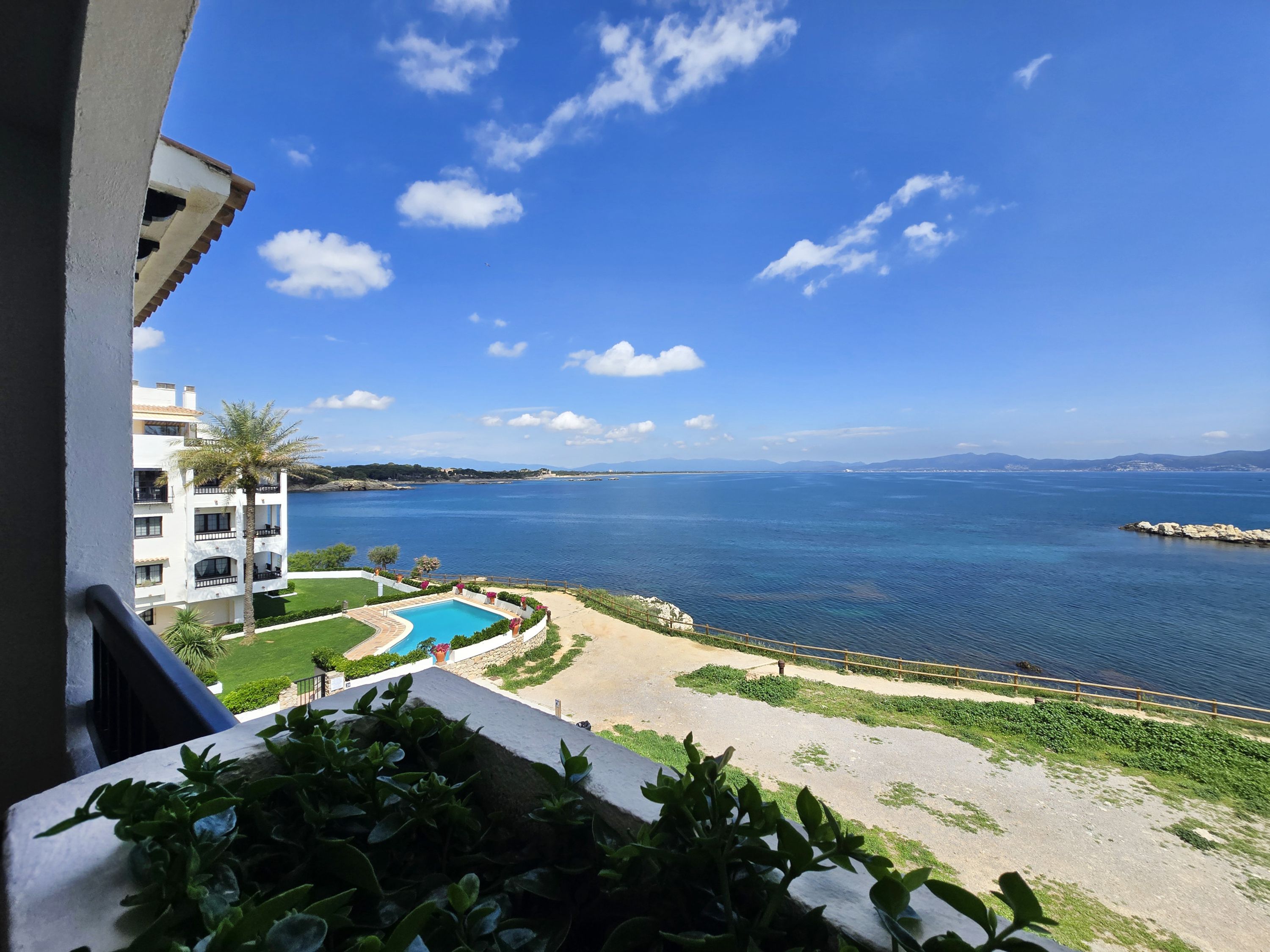 Property Image 2 - Charlotte in L Escala