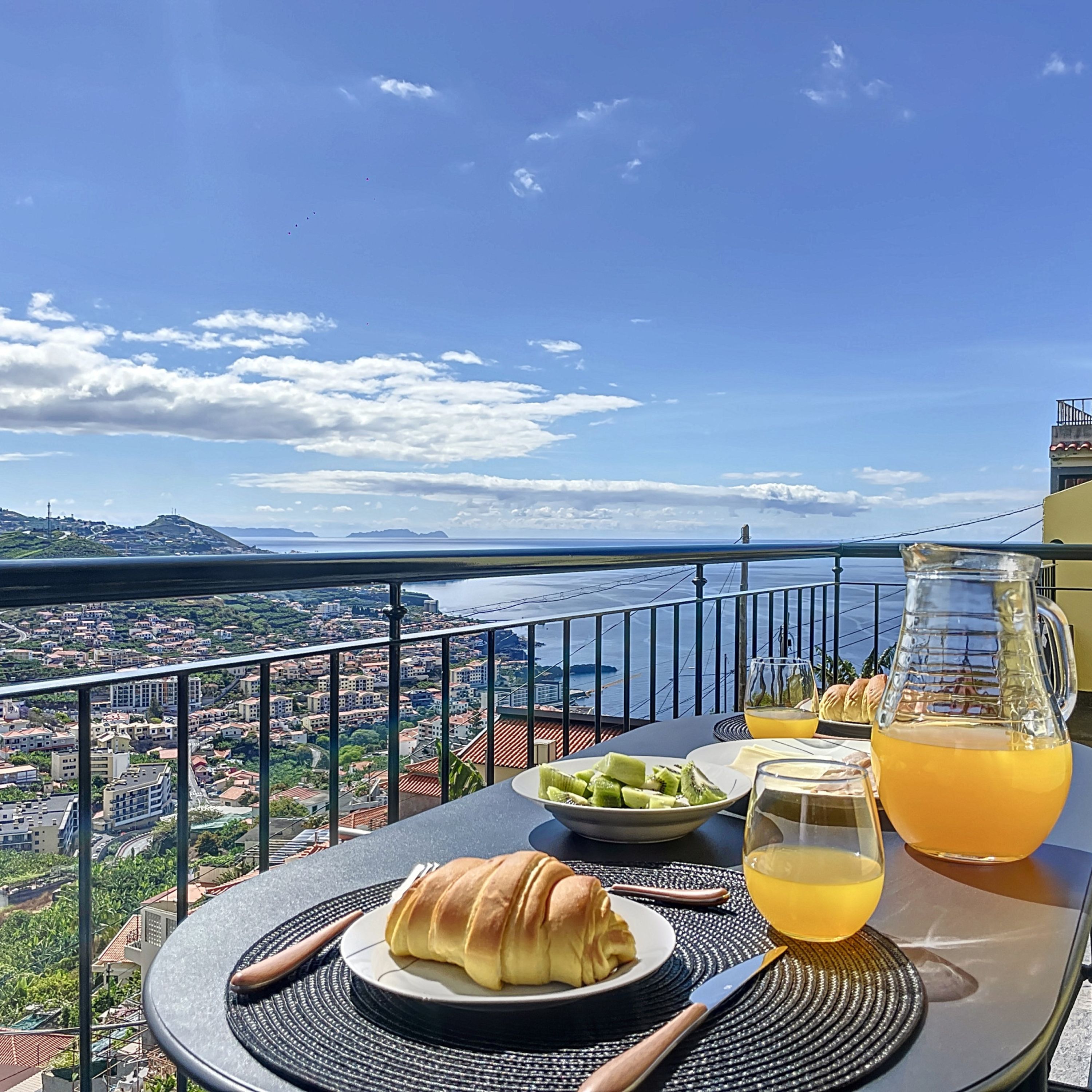 Figueiras House by Atlantic Holiday - Home Rental in Câmara de Lobos