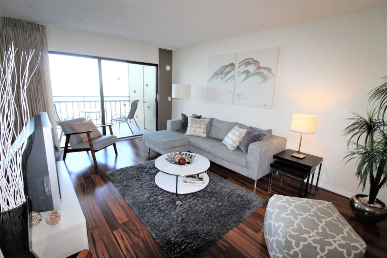 Property Image 2 - St Pete Isla Del Sol Casa G-207 Bay Front 2/2