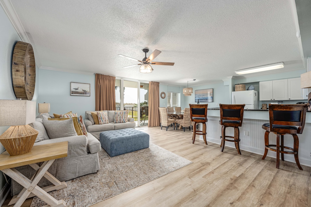 Dune Pointe 101-LoRes-10