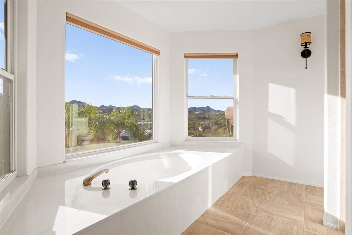 Luxury tub with views