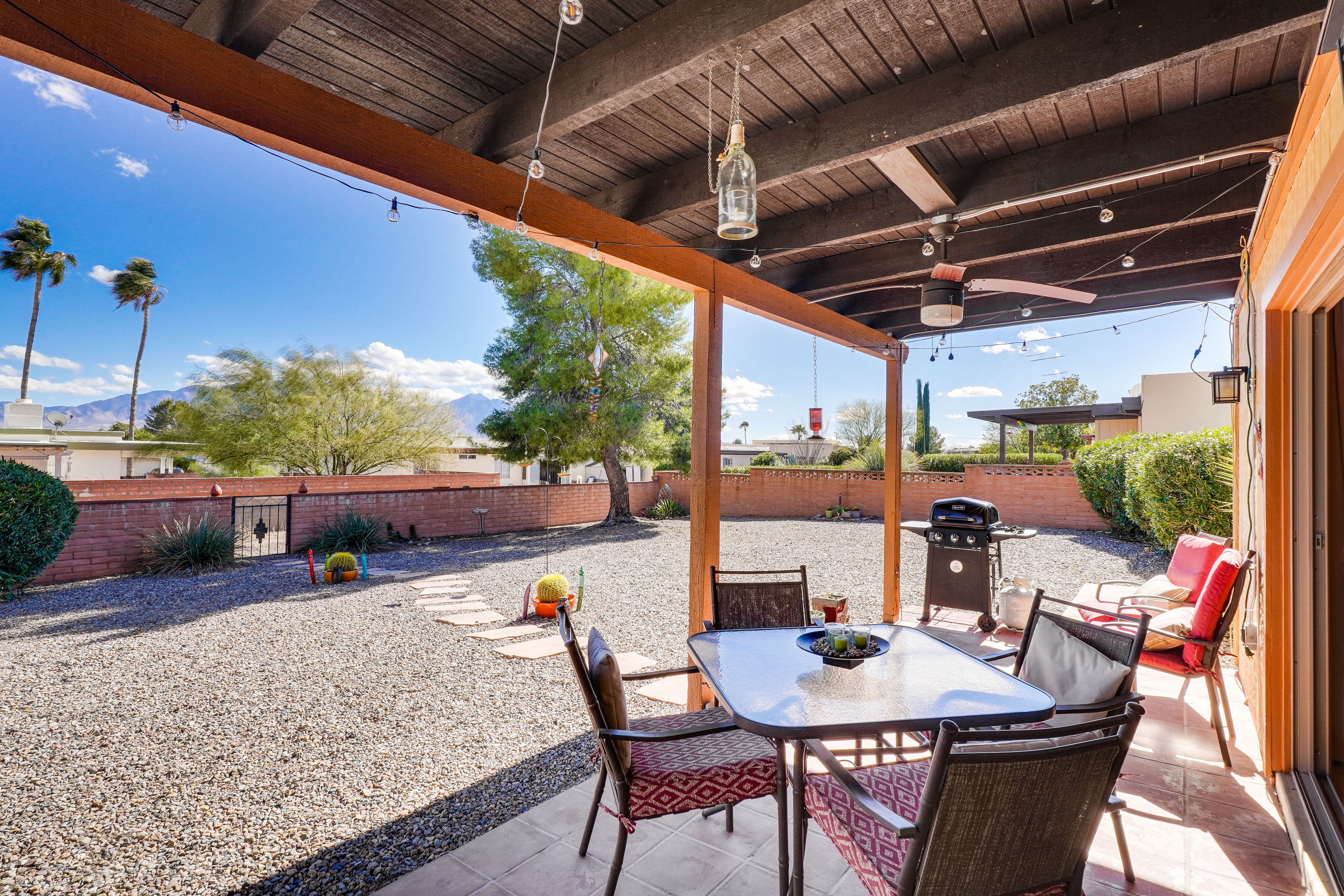 Pet-Friendly 55+ Green Valley Home w/ Golf Gear!