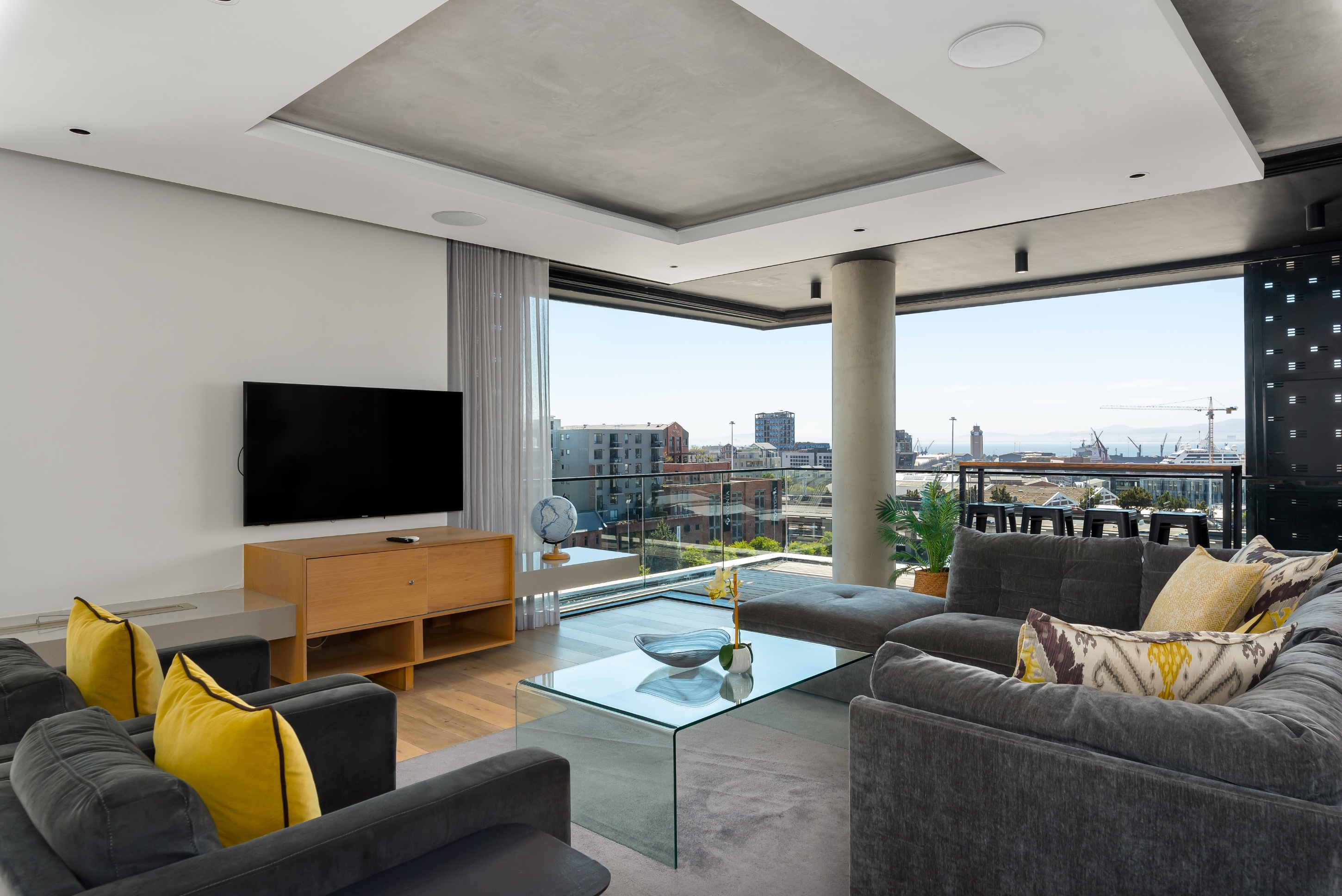 Property Image 2 - Luxe Penthouse | Private Entertainment Area