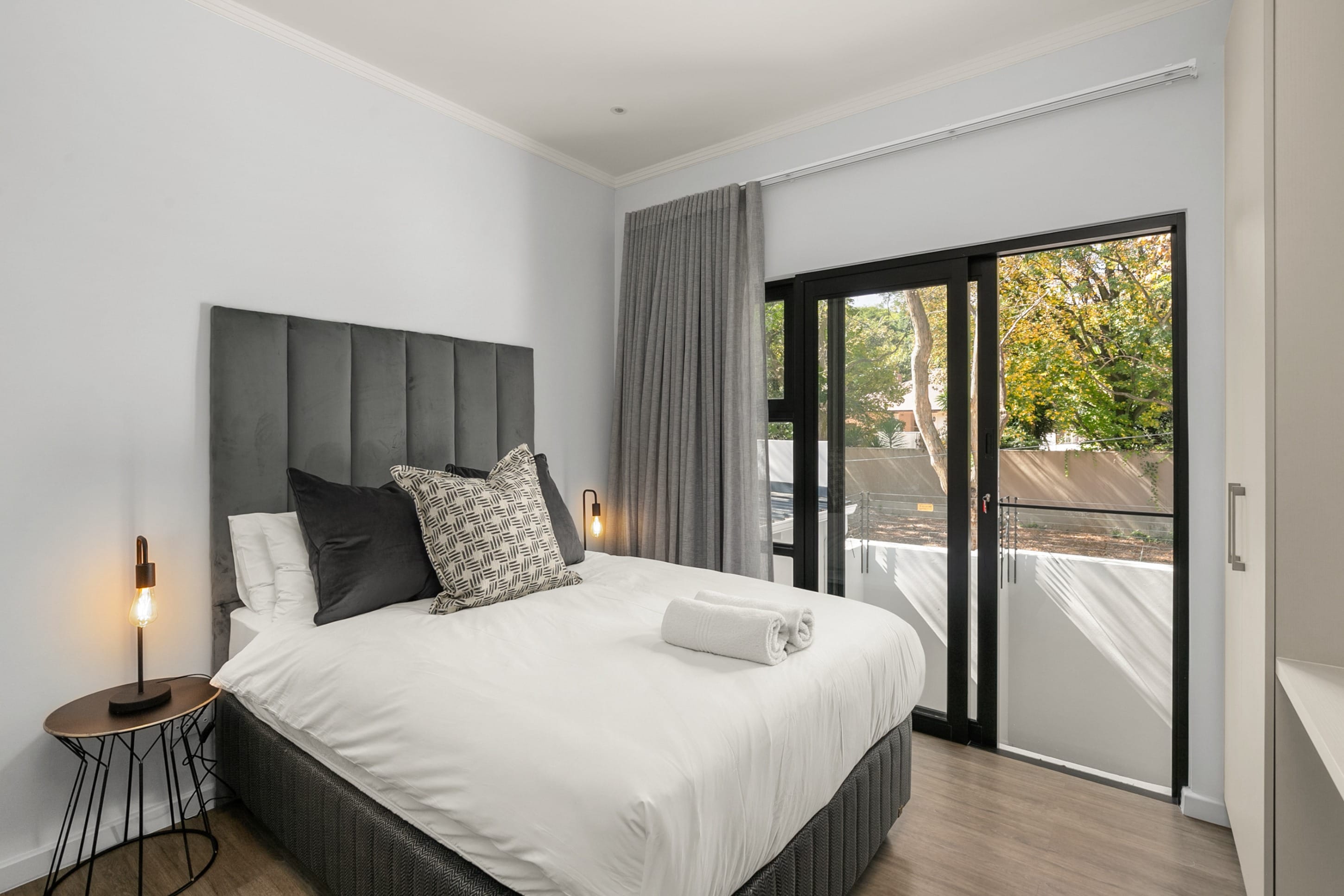 Property Image 2 - Grand | Brand New | 2 Bed | Rosebank