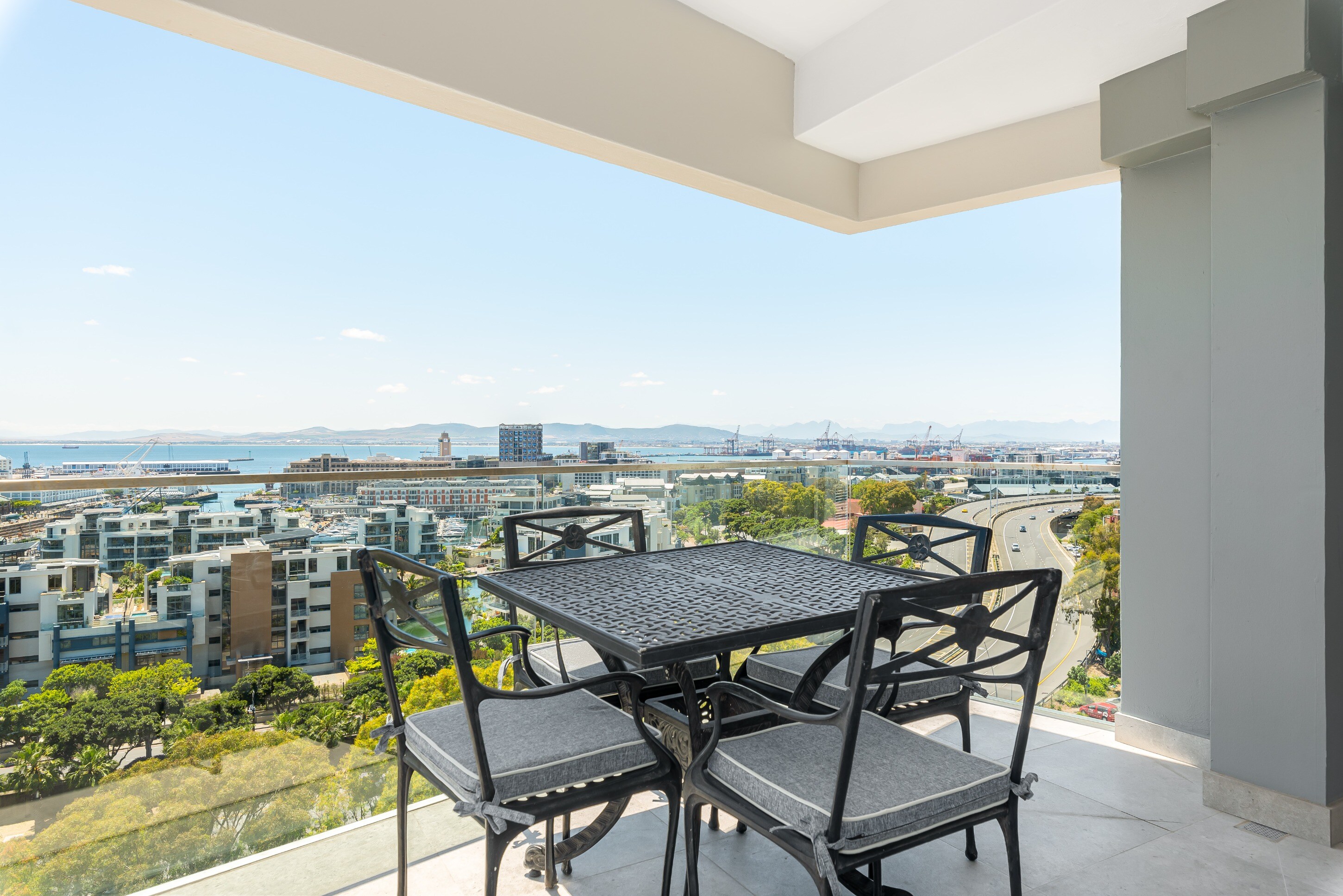 Property Image 1 - Point Break | Luxe Apartment | Views | Balcony