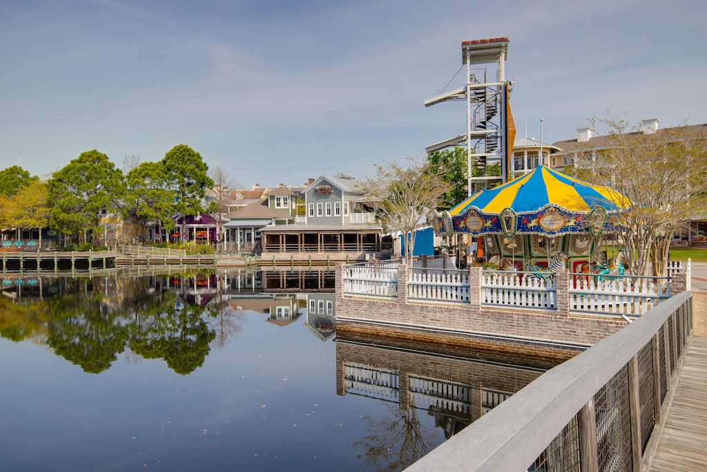 Village of Baytowne Wharf