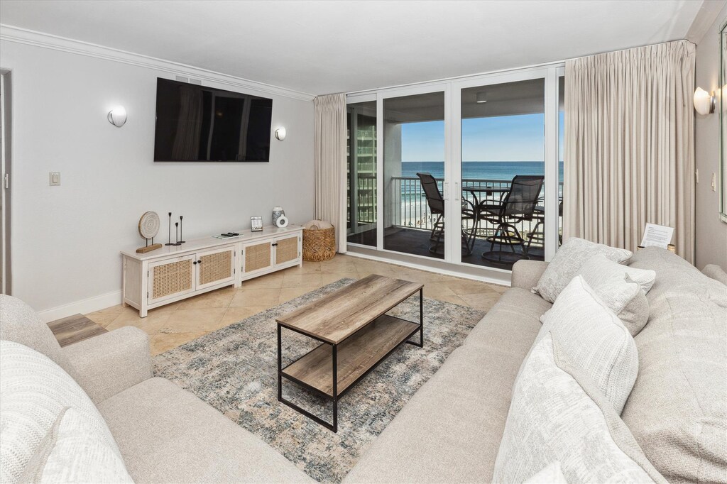 Shoreline Towers 1052