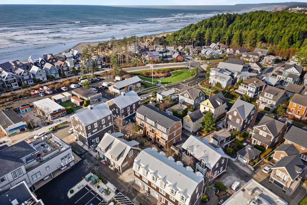After Dune Delight (center of image), close to beach
