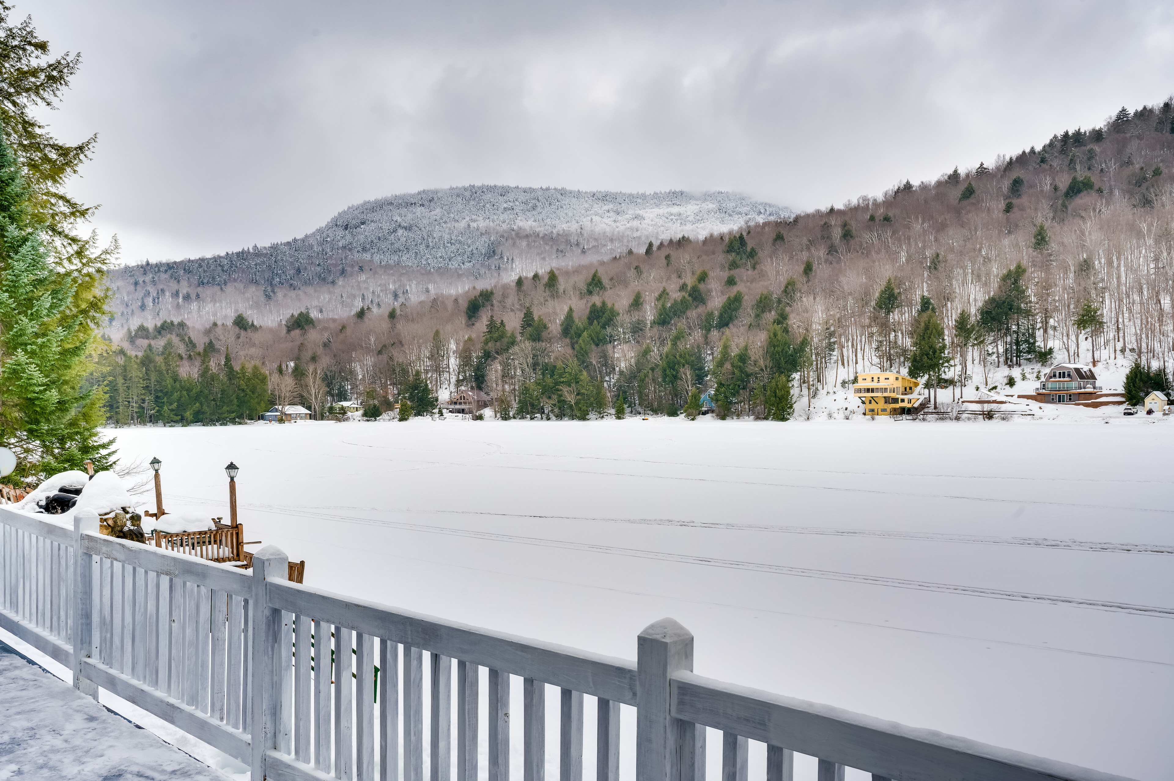 Property Image 1 - Peaceful Stark Cottage w/ Deck on South Ponds!