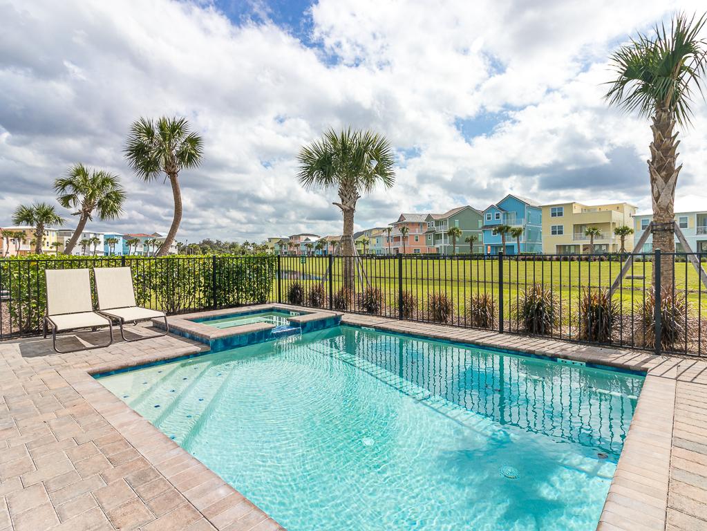 Private Pool & Hot Tub