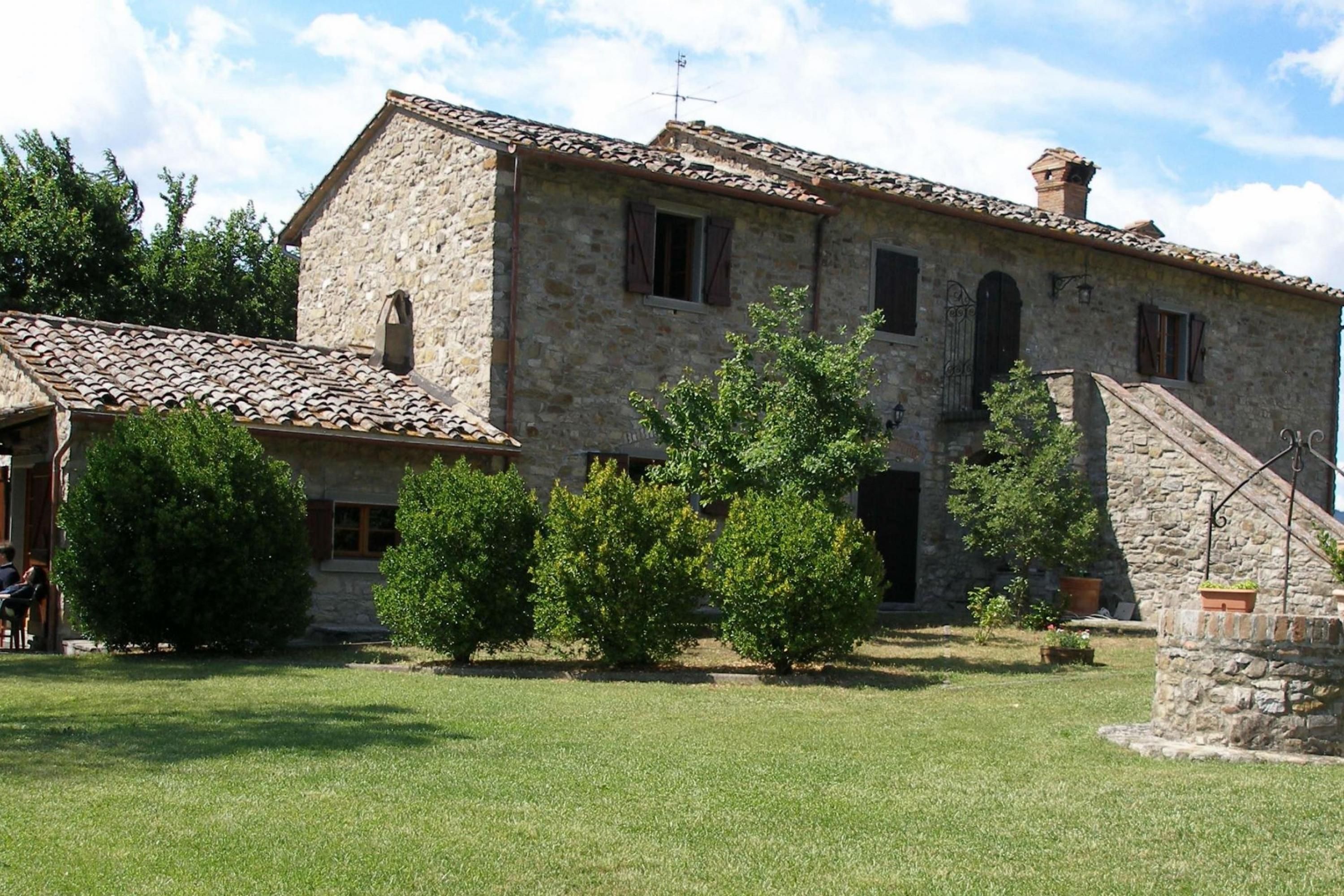 Property Image 1 - Country house with large garden and private pool-Casa Chiara