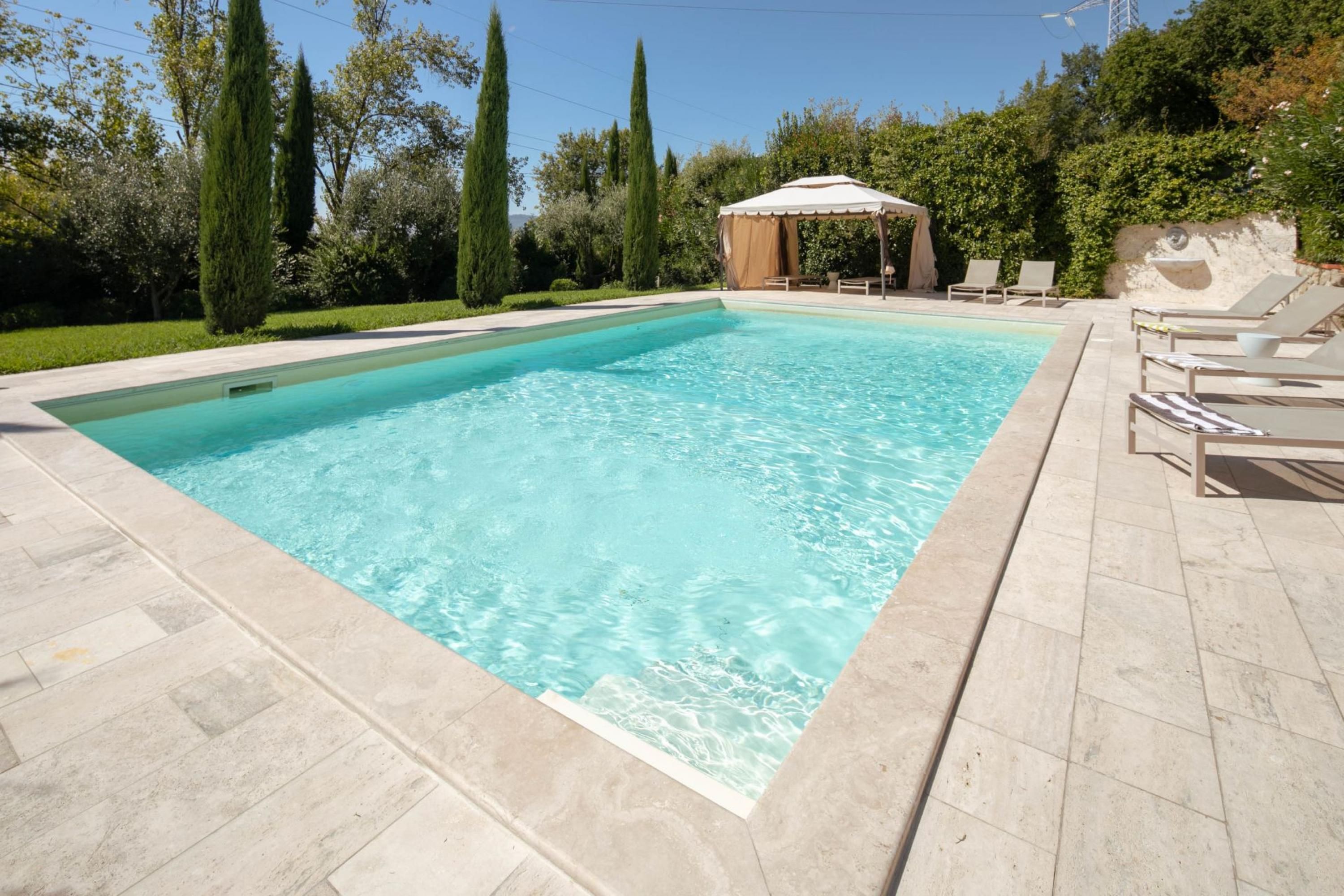 Property Image 2 - Villa with garden  pool   panoramic terrace-Villa Lunense