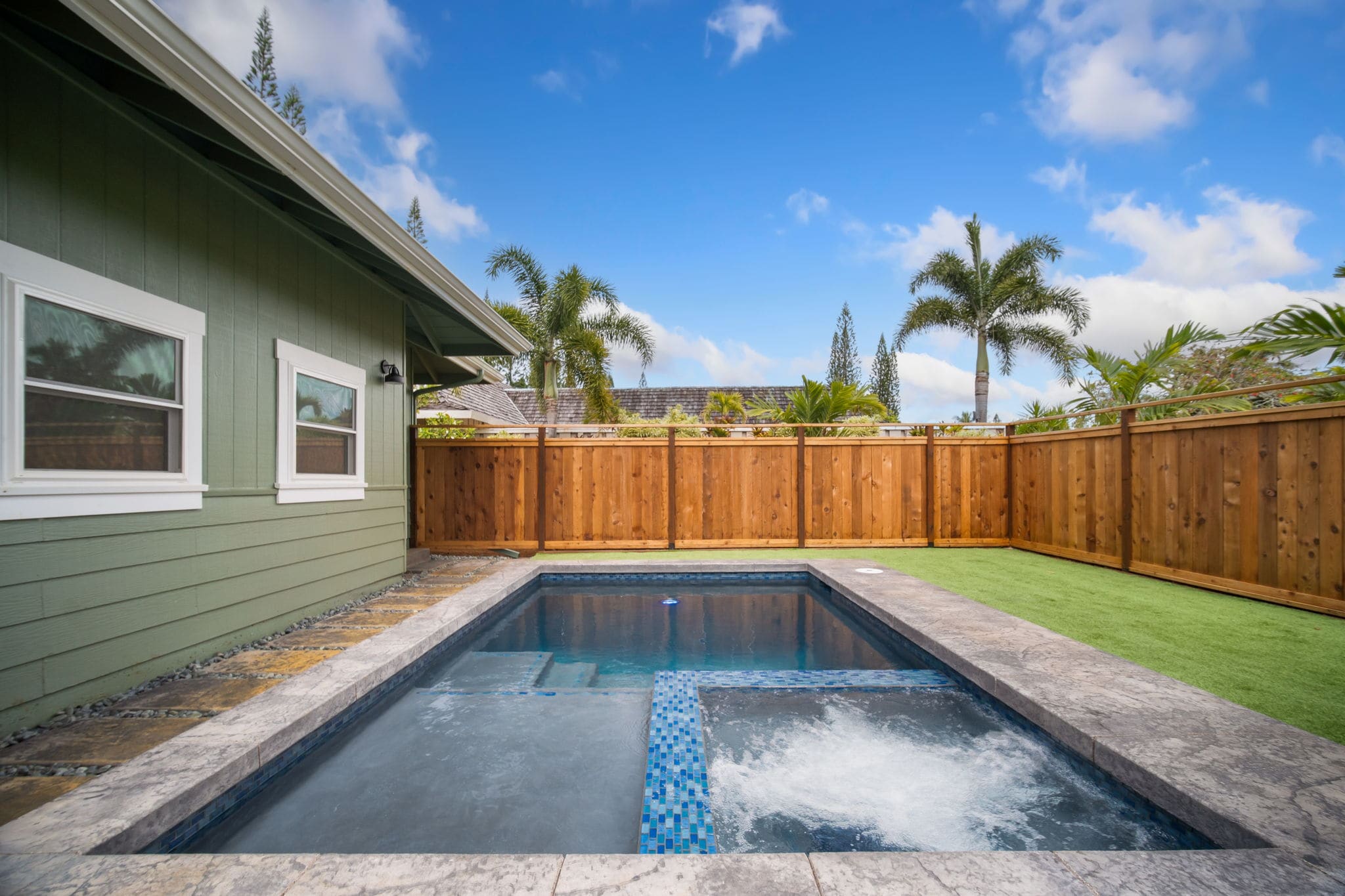 Private dipping pool with hot tub