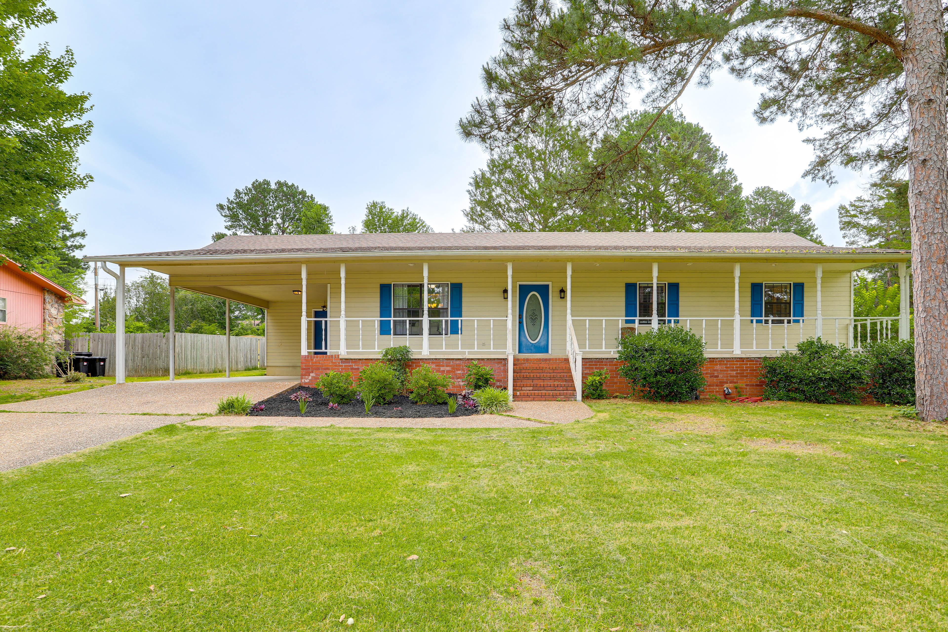 Property Image 1 - Charming Heber Springs Home w/ Deck & Fire Pit!