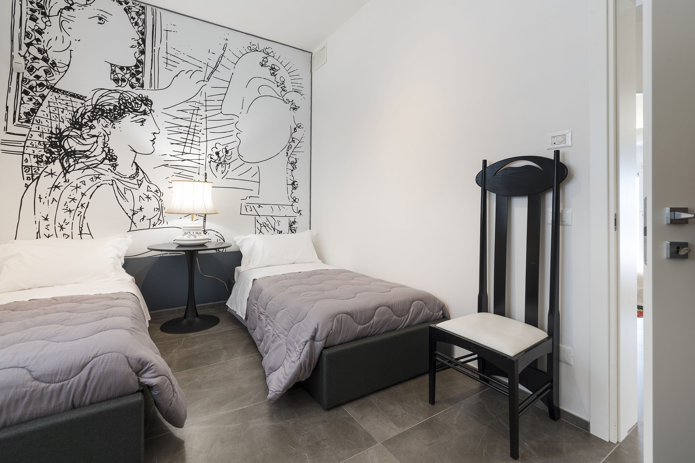 Great villa with sea front location