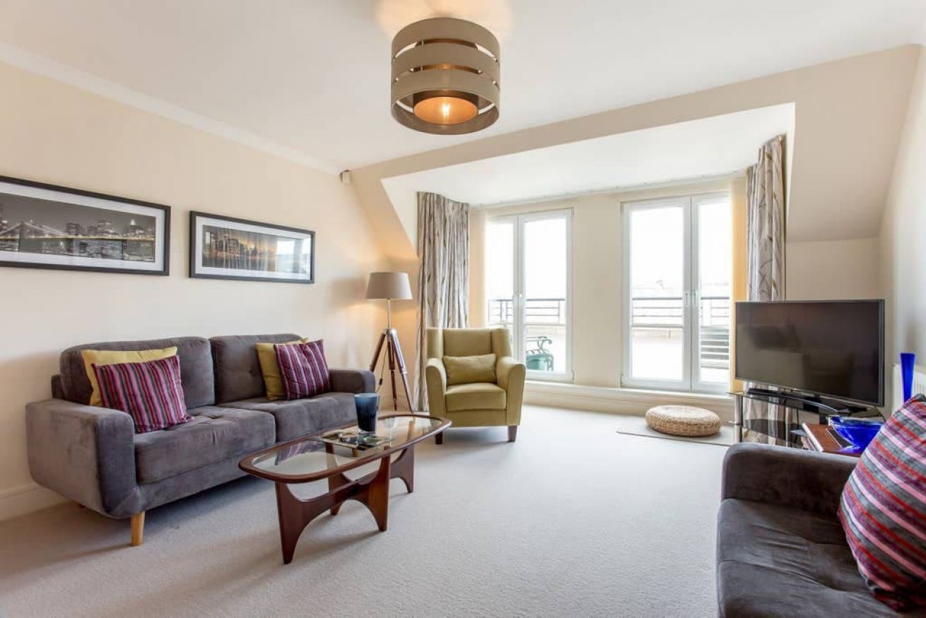 Property Image 1 - Homely Apartment near Leith Walk