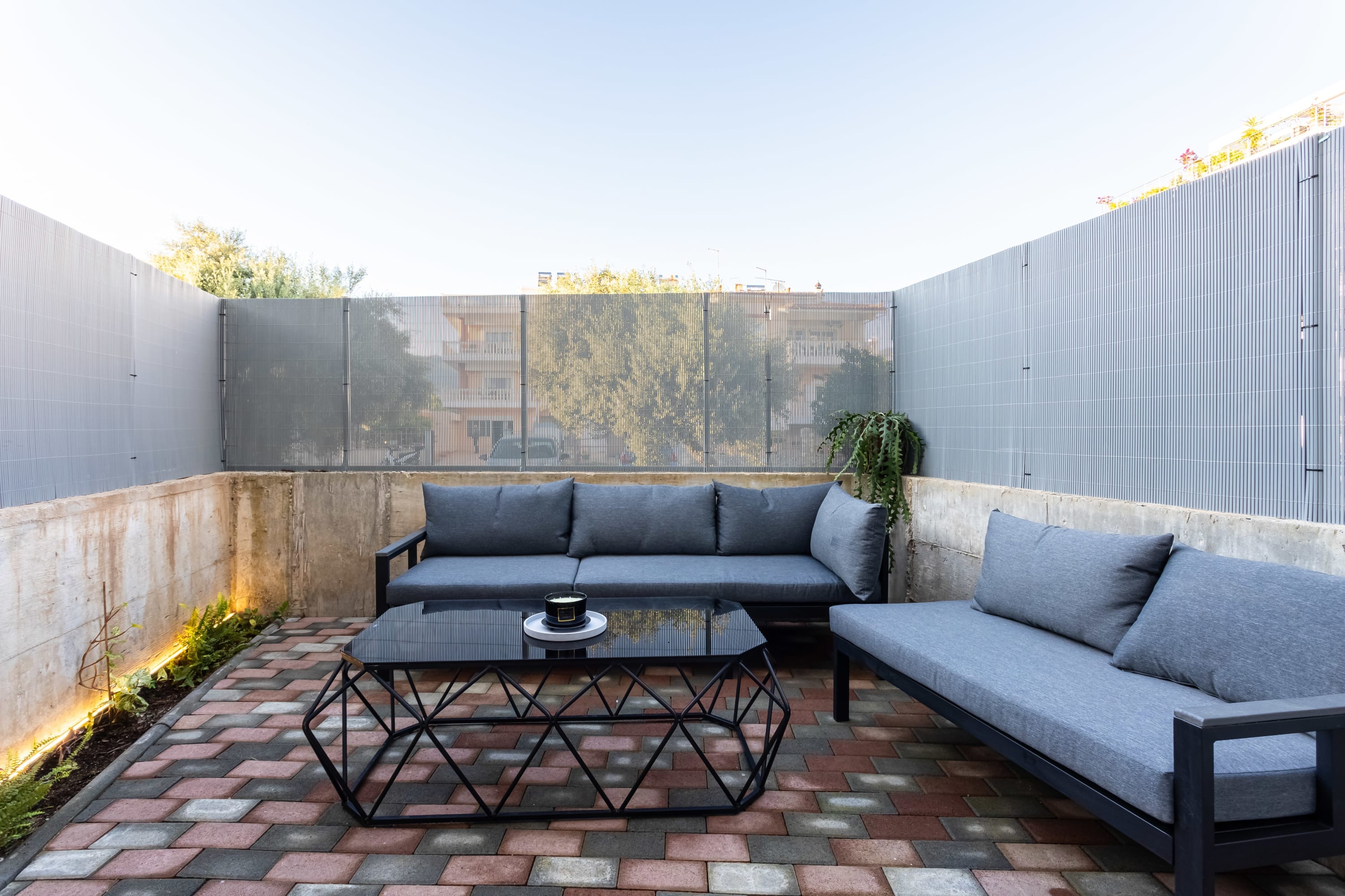 Ventiri Lofts - Luxury Duplex w/Private Garden