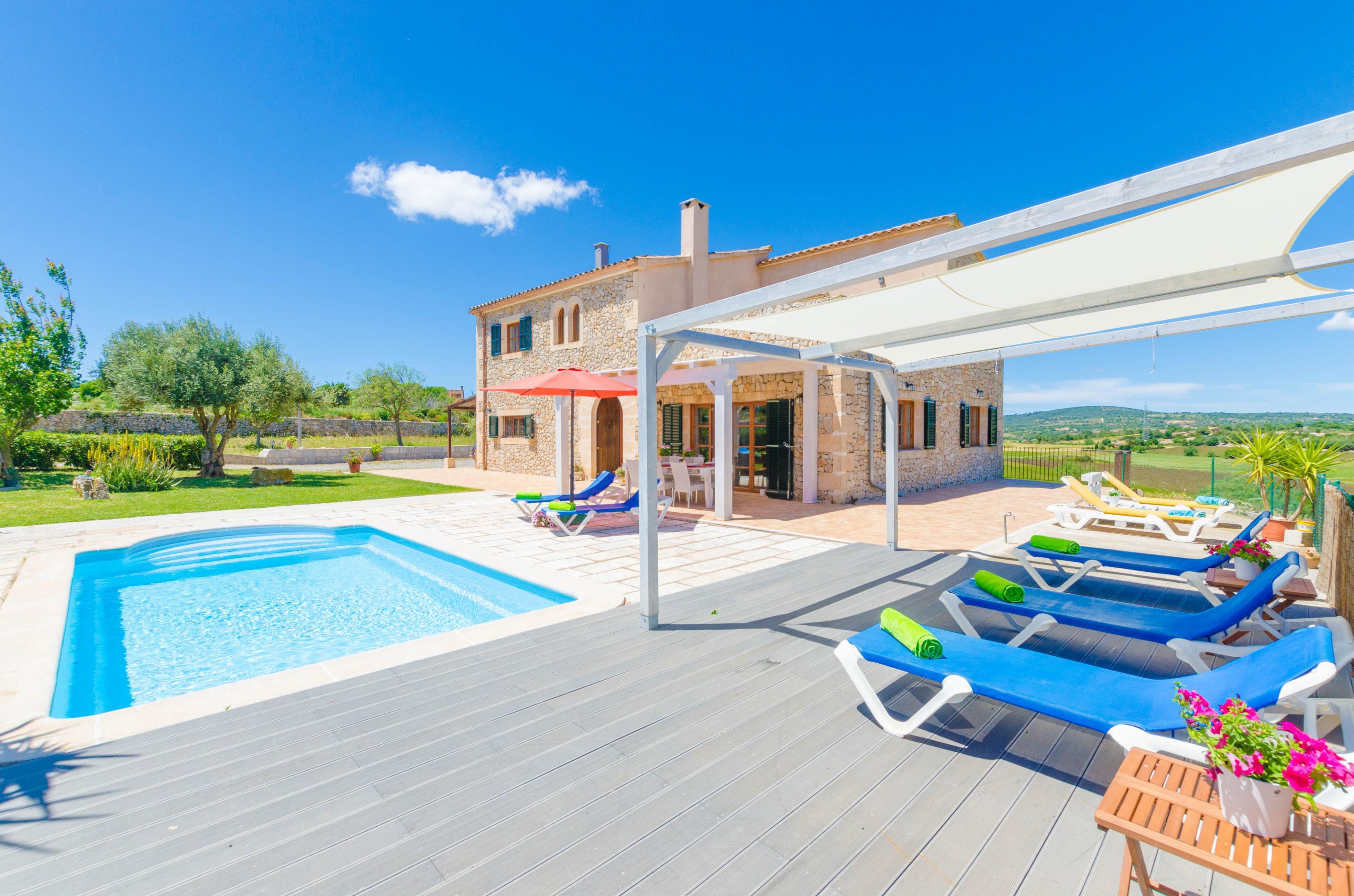 Property Image 2 - ANGIGAL - Spectacular villa with private pool in the tranquility of the countryside. Free WIFI.