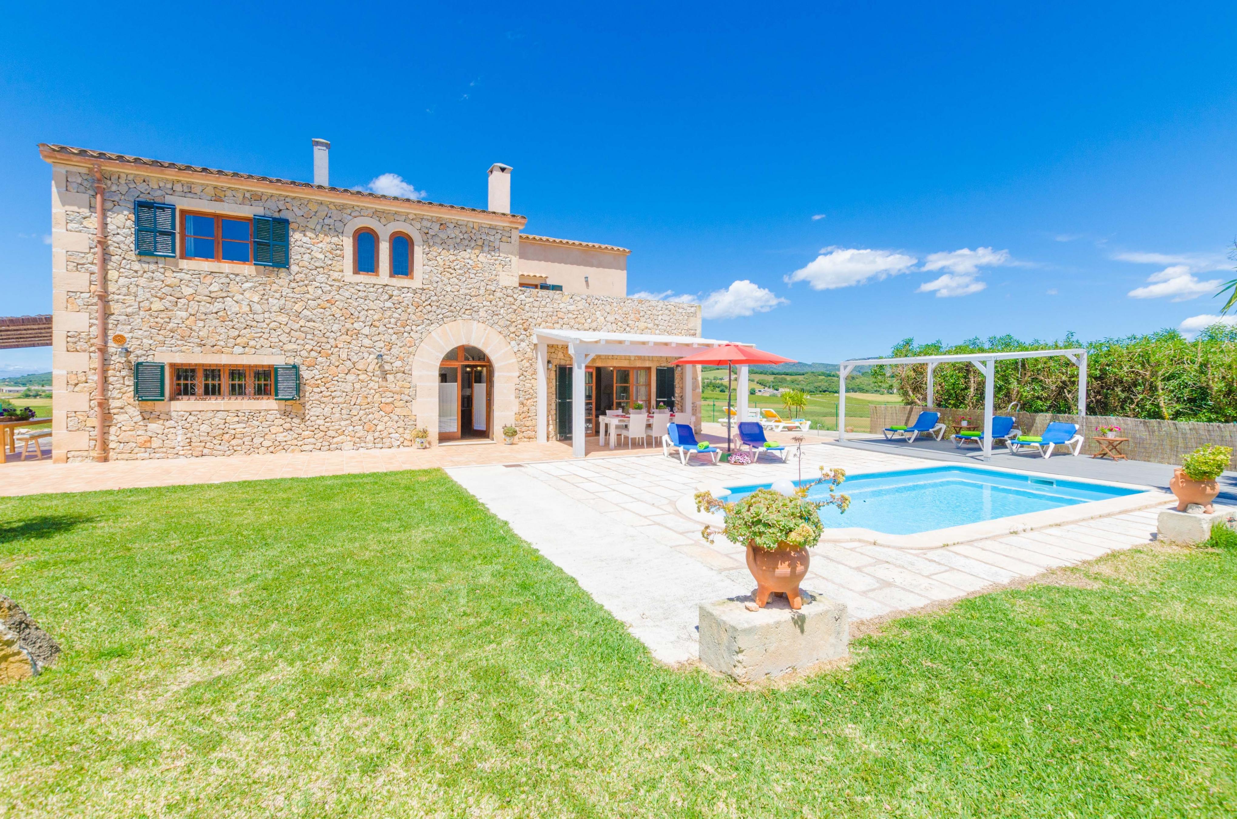Property Image 1 - ANGIGAL - Spectacular villa with private pool in the tranquility of the countryside. Free WIFI.