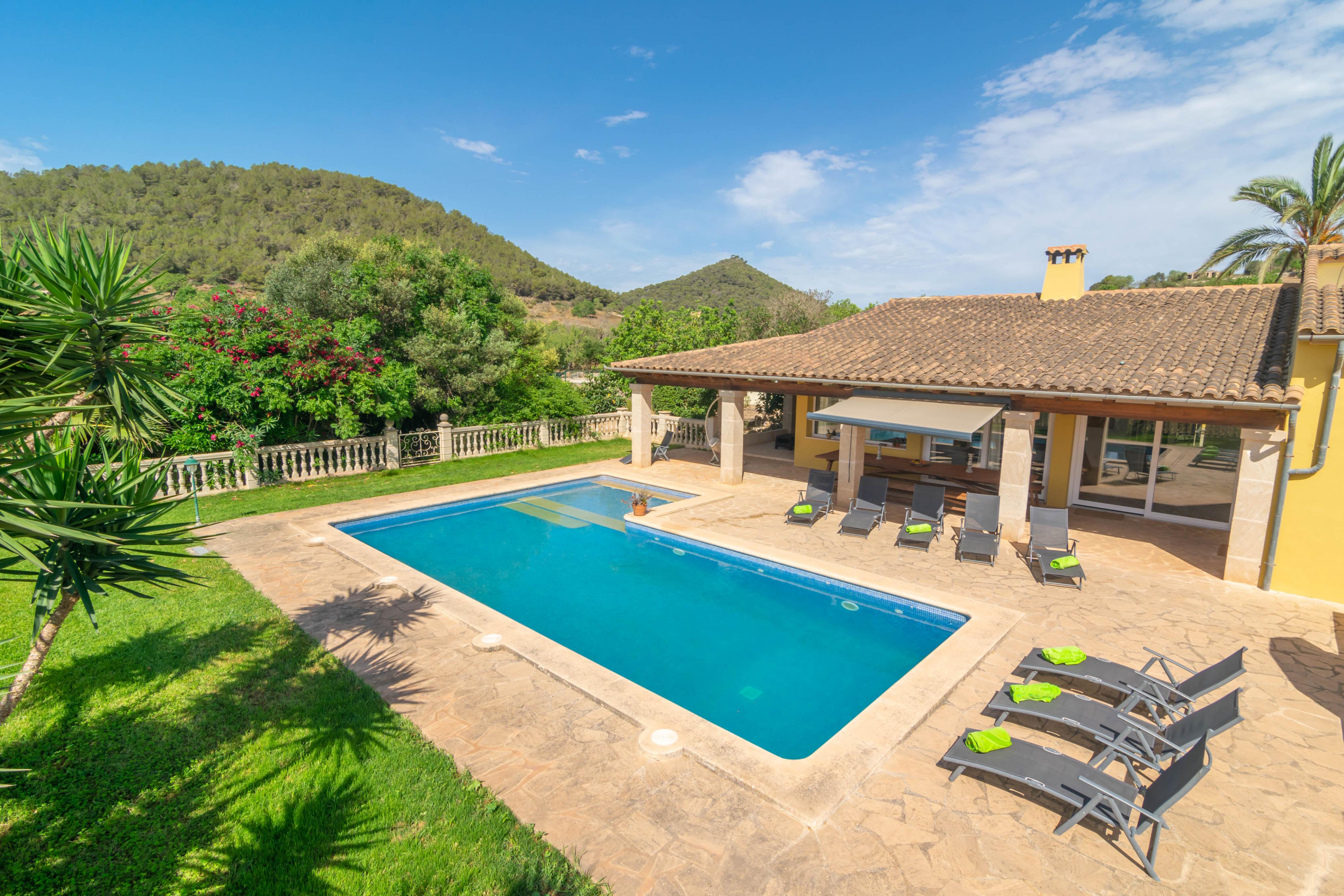 Property Image 1 - CA NA MARGALIDA - Fantastic country house with private pool and a few km from the beach. Free WIFI.