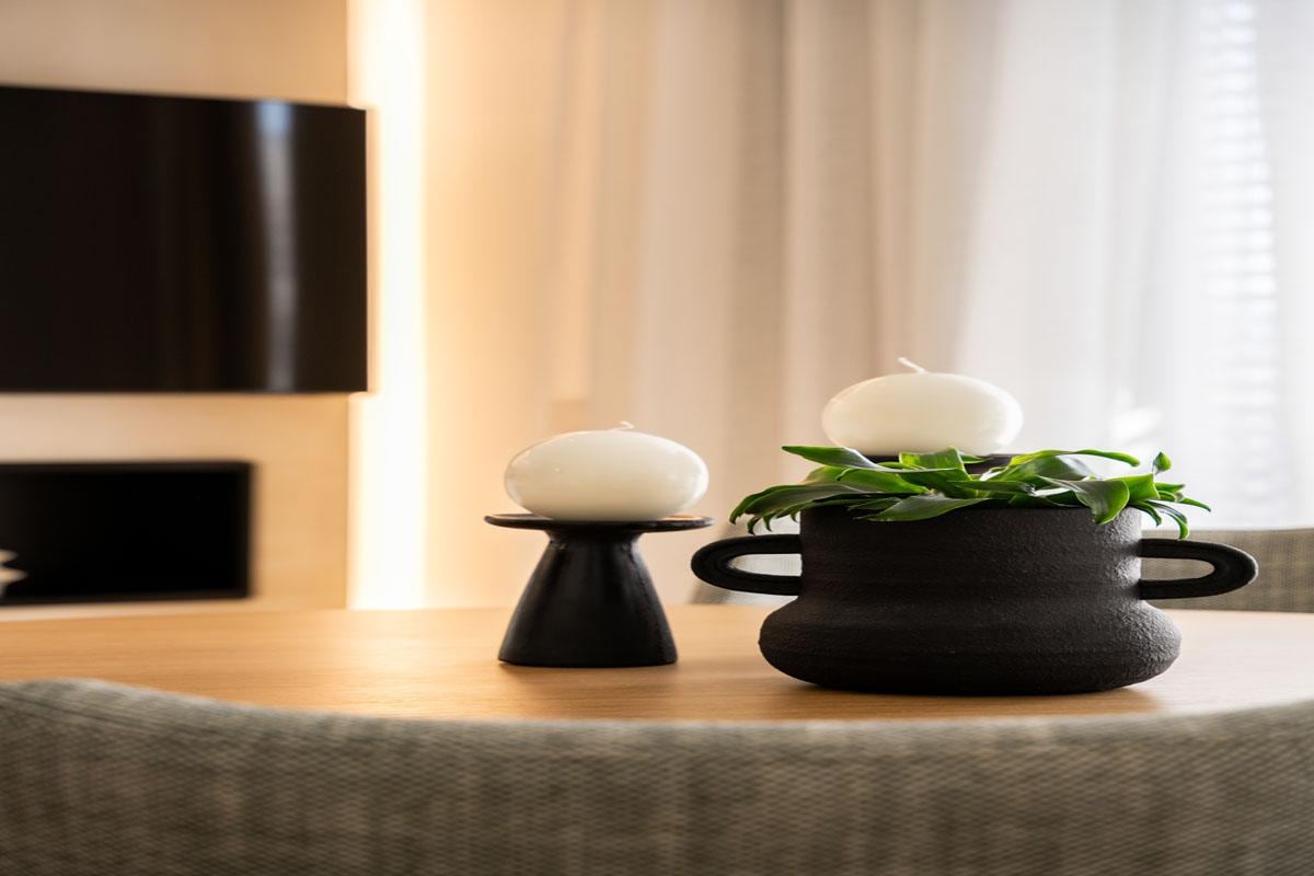 Luxury 1 Bedroom Apartment with safe and high chair Luxury 1 Bedroom Apartment with safe and high chair