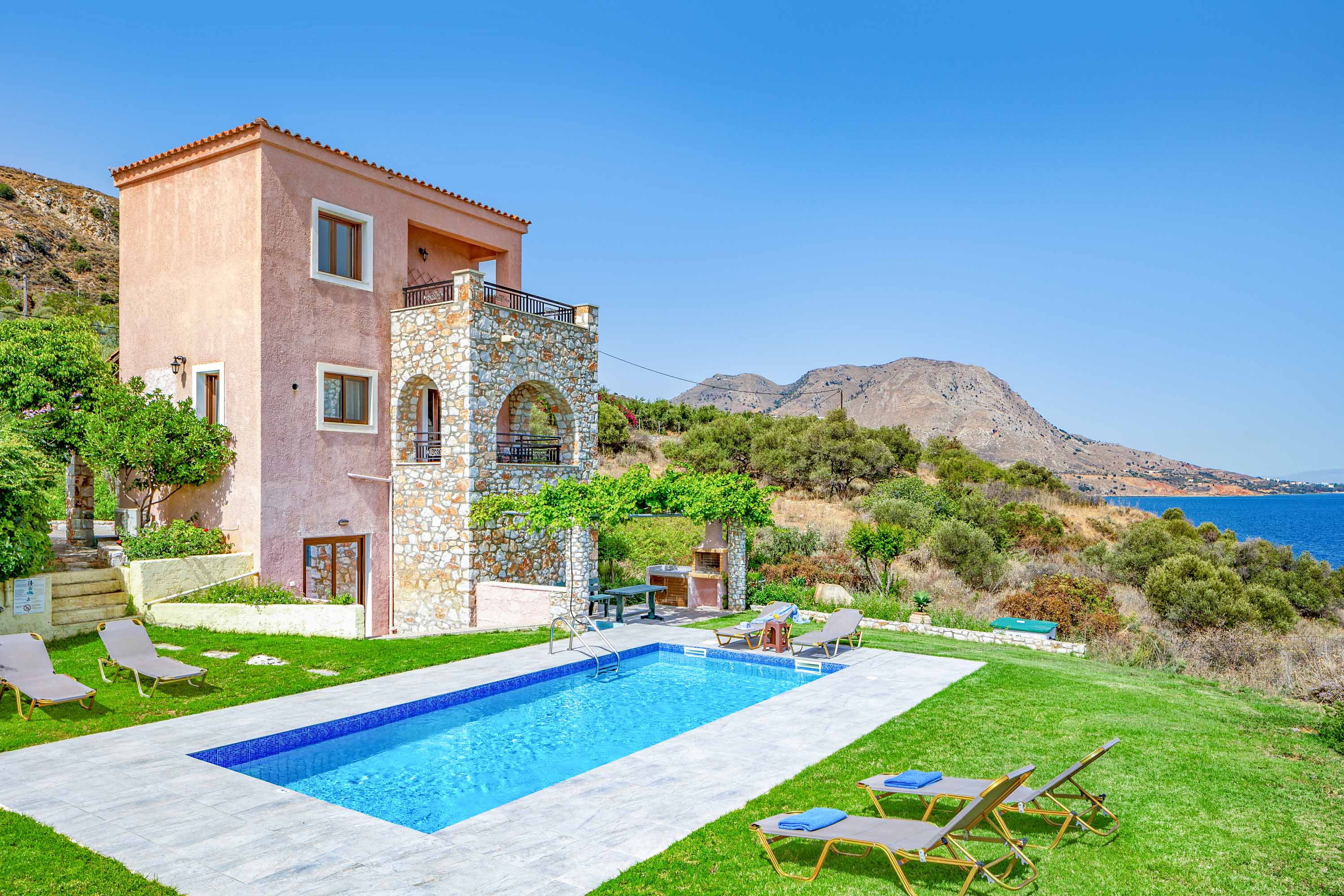 Property Image 1 - Villa Aptera