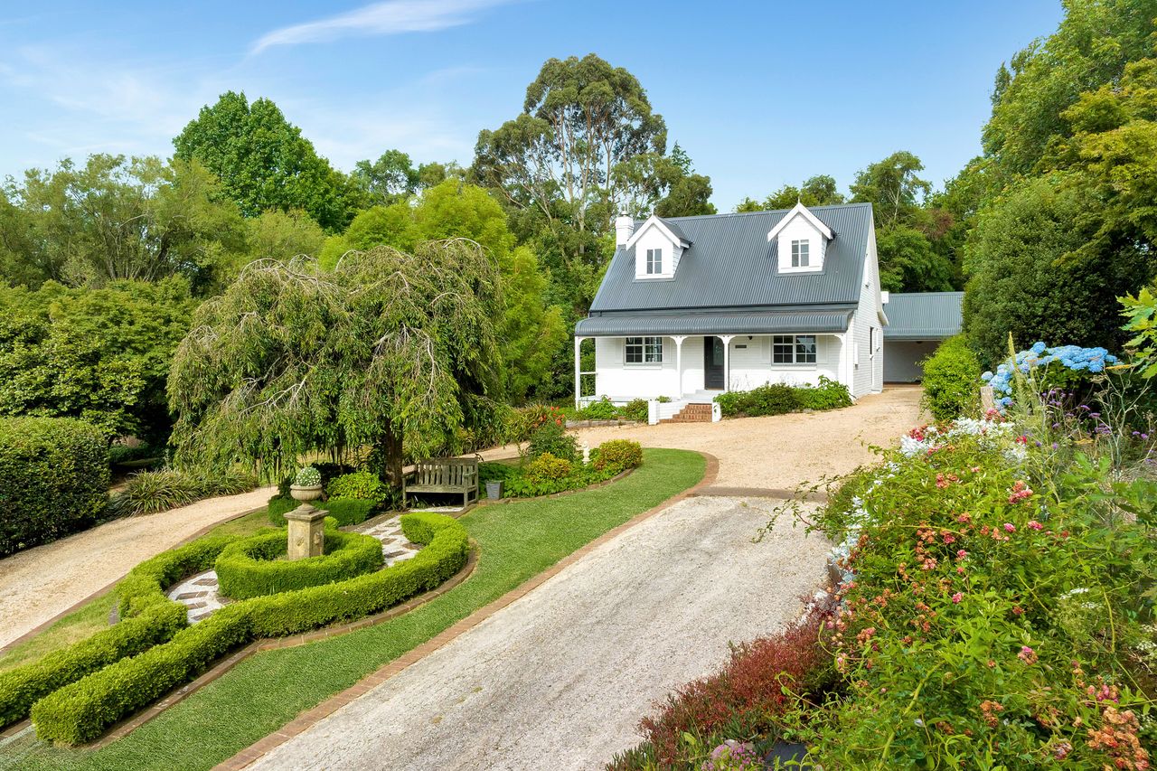 Property Image 2 - Cherry Tree Cottage, Burrawang, Southern Highlands