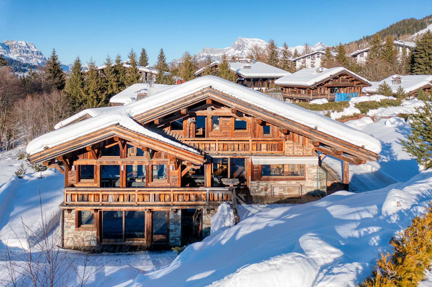 Property Image 1 - Luxury Chalet With Admirable And Relaxing Views