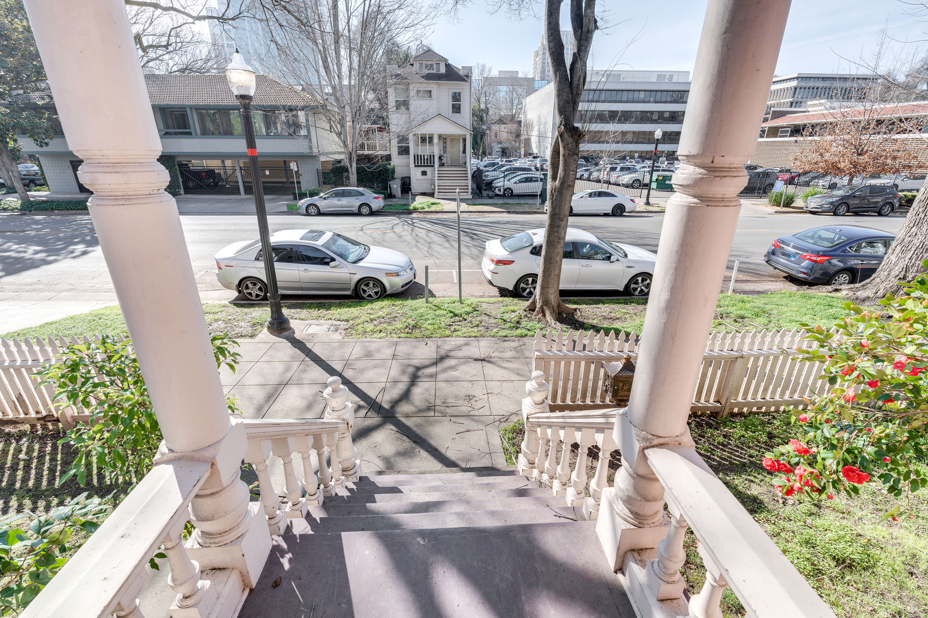 Stylish Sacramento Retreat < 1 Mi to Downtown!